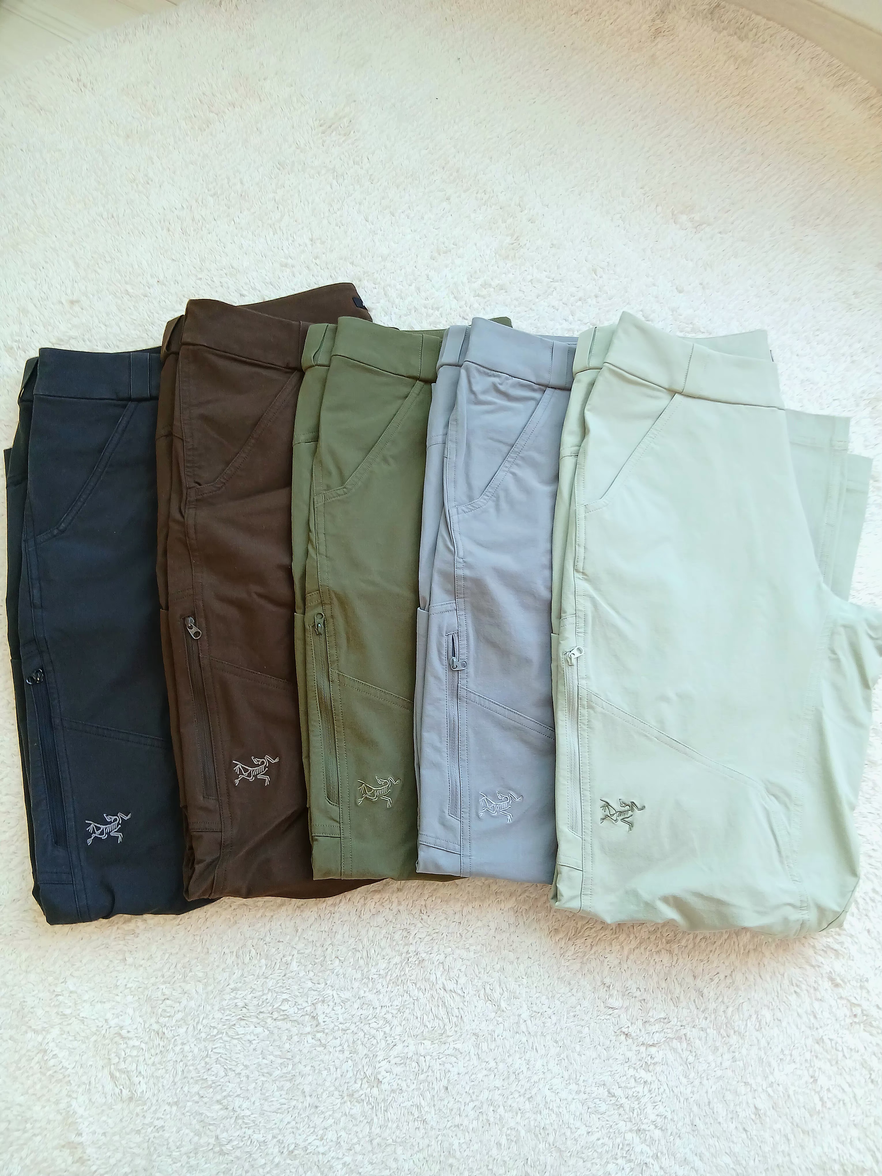 Arc'teryx Cronin Cotton Pants Black, Arc'teryx Cronin Cotton Pants Tatsu 착용 스타일 - 1