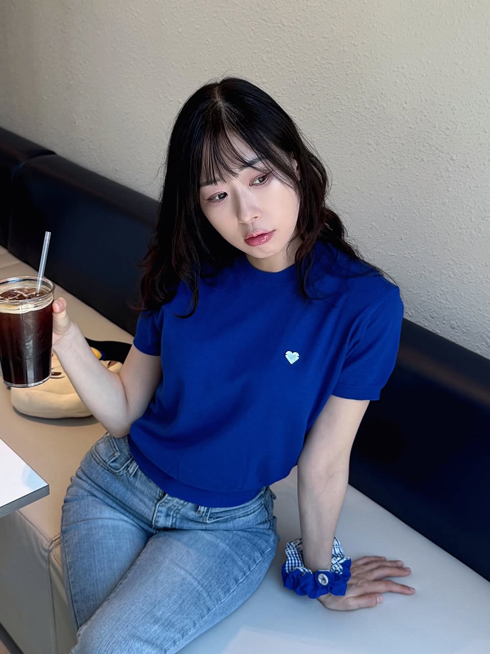 Knitted W Basic Essential Washable Round Half Knit Cobalt Blue, Knitted W Basic Essential Washable Round Half Knit Red 착용 스타일 - 2
