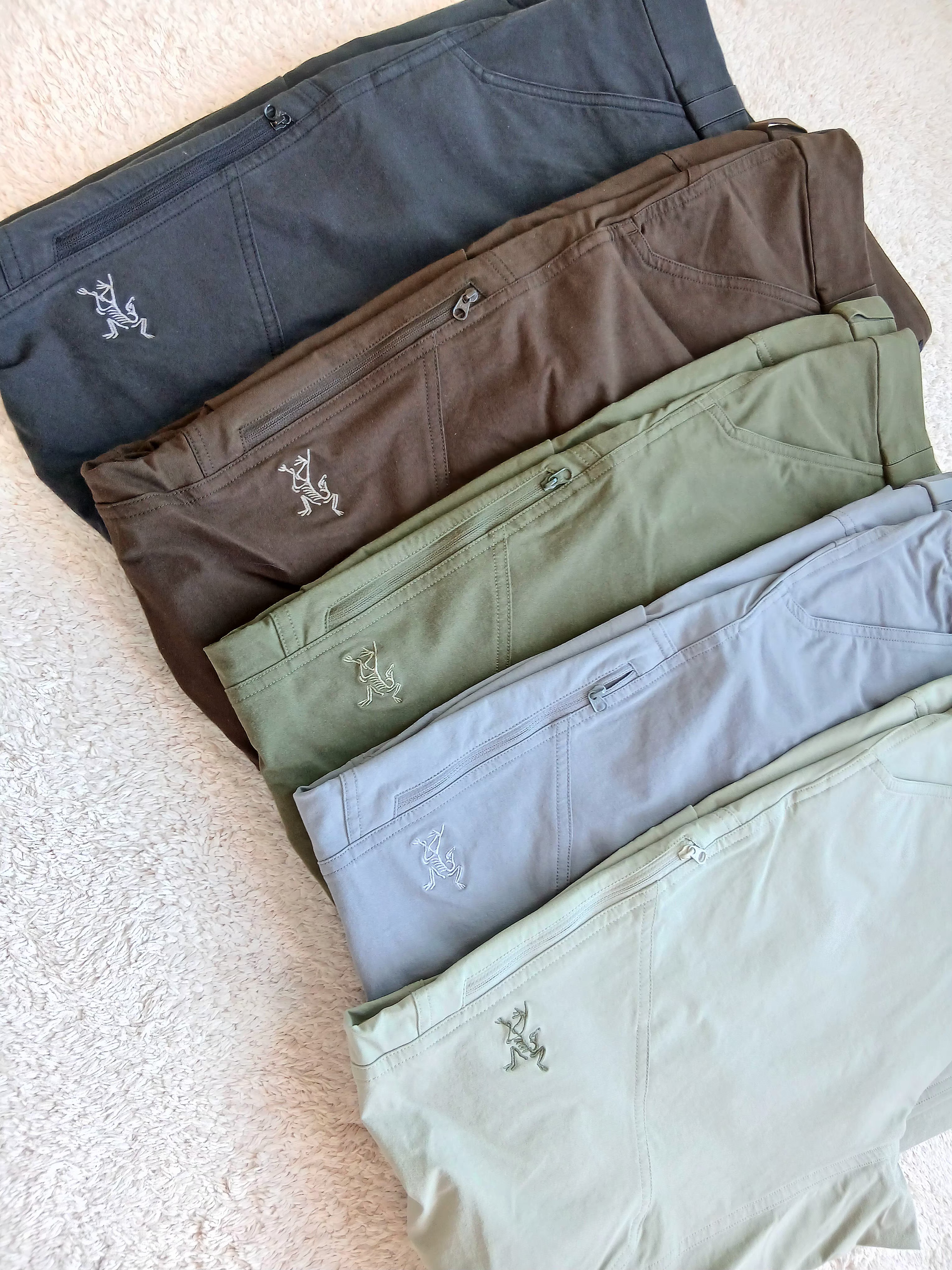 Arc'teryx Cronin Cotton Pants Black, Arc'teryx Cronin Cotton Pants Tatsu 착용 스타일 - 3