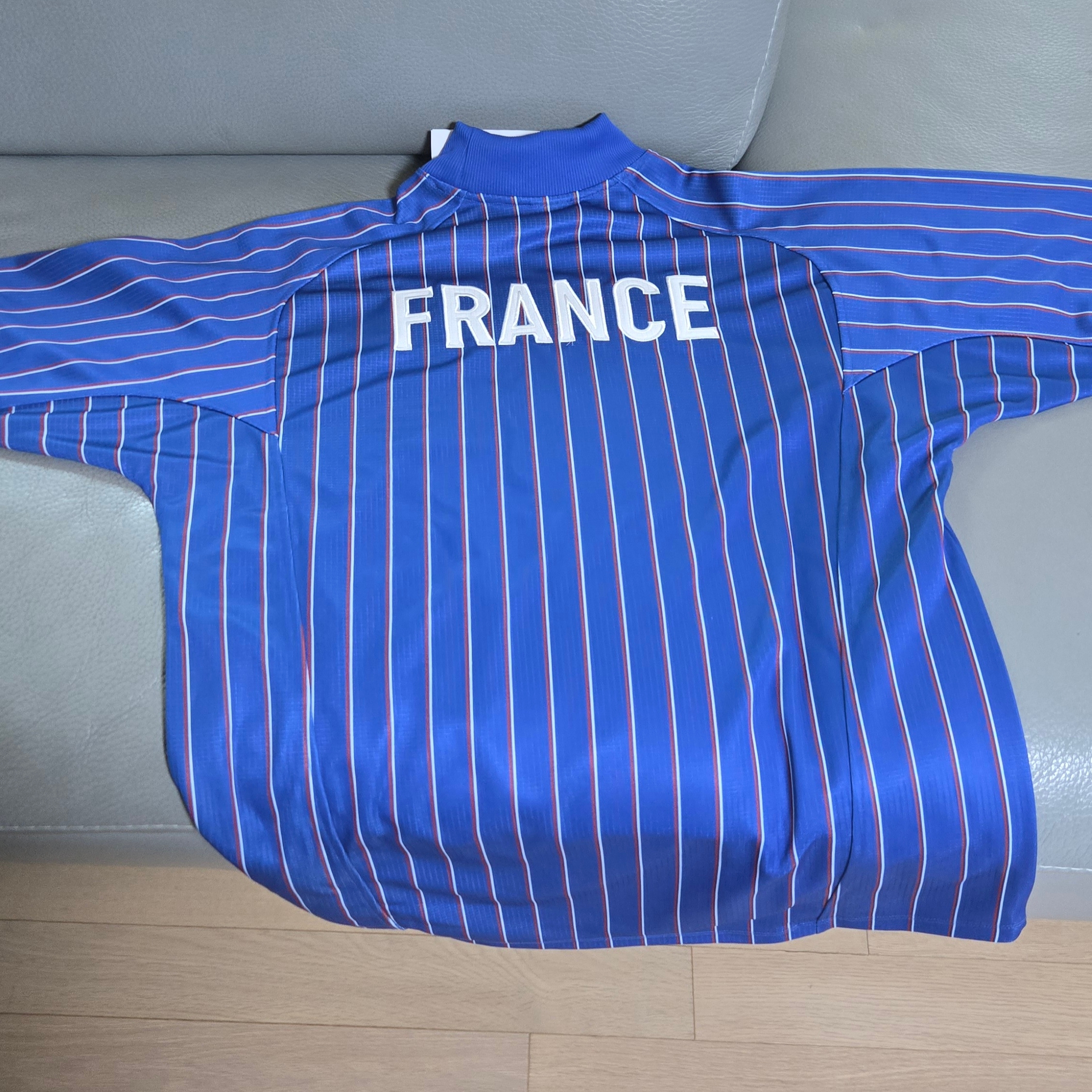 Nike x Jacquemus France Goalkeeper Shirt Game Royal (IQ7570-480) 착용 스타일 - 2
