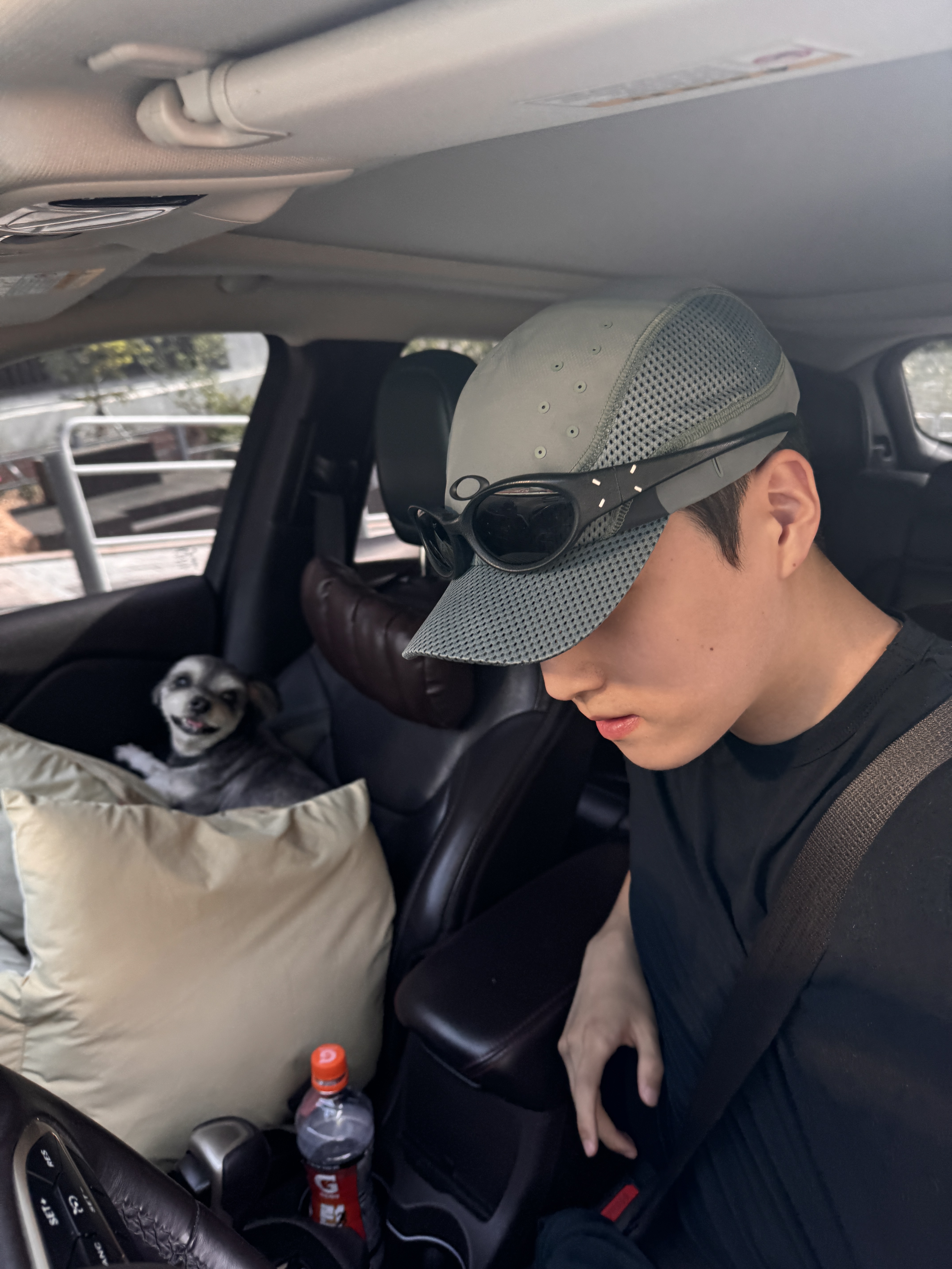 Oakley Fusion Golf Cap Aviator Green - 26SS, Gentle Monster x Maison Margiela MM105 Leather Black Black 착용 스타일 - 2