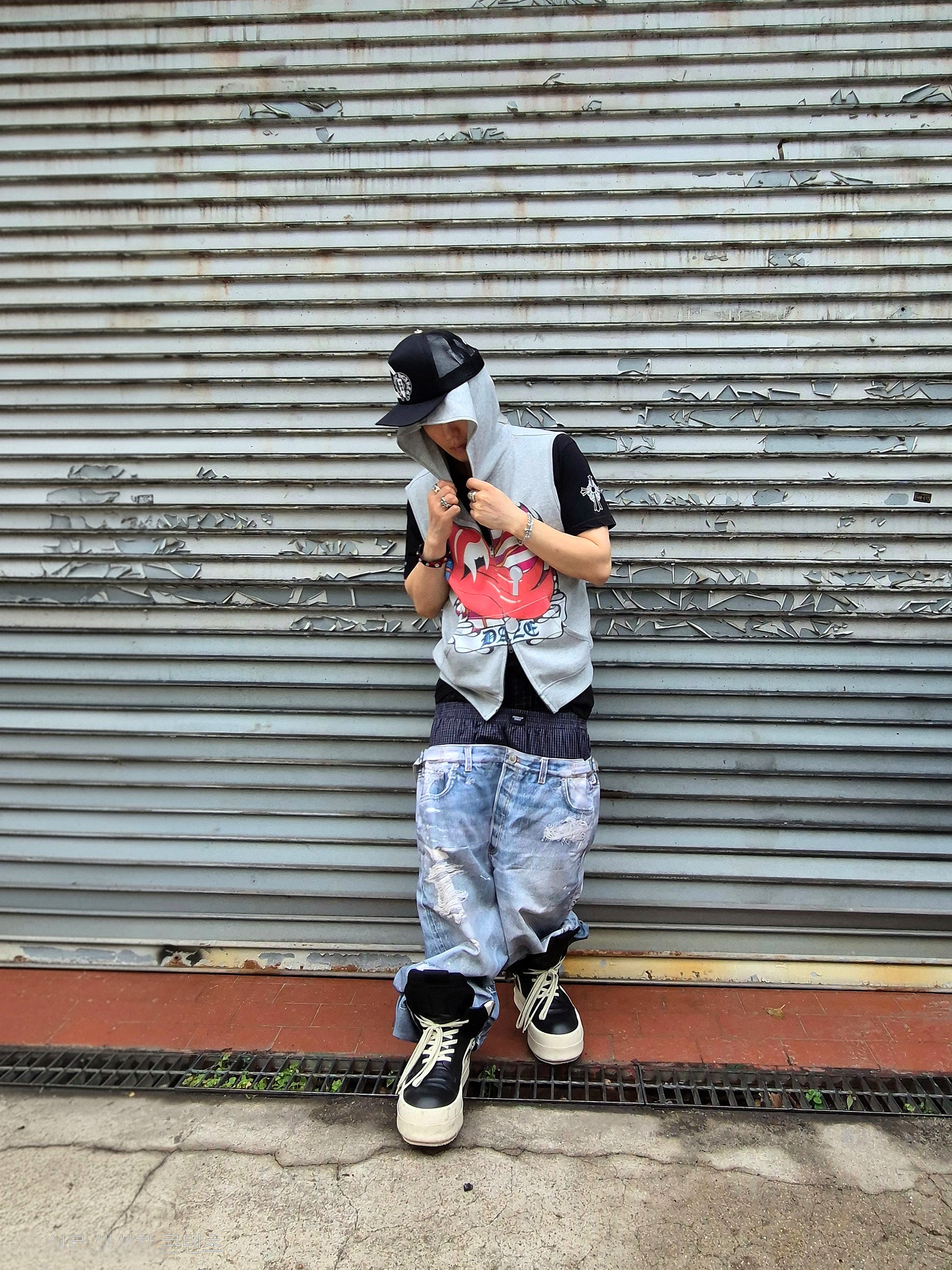 Rick Owens Mega Bumper Geobasket Black Milk, Protocol Index Trompe L'oeil Layered Pants Blue 착용 스타일 - 1