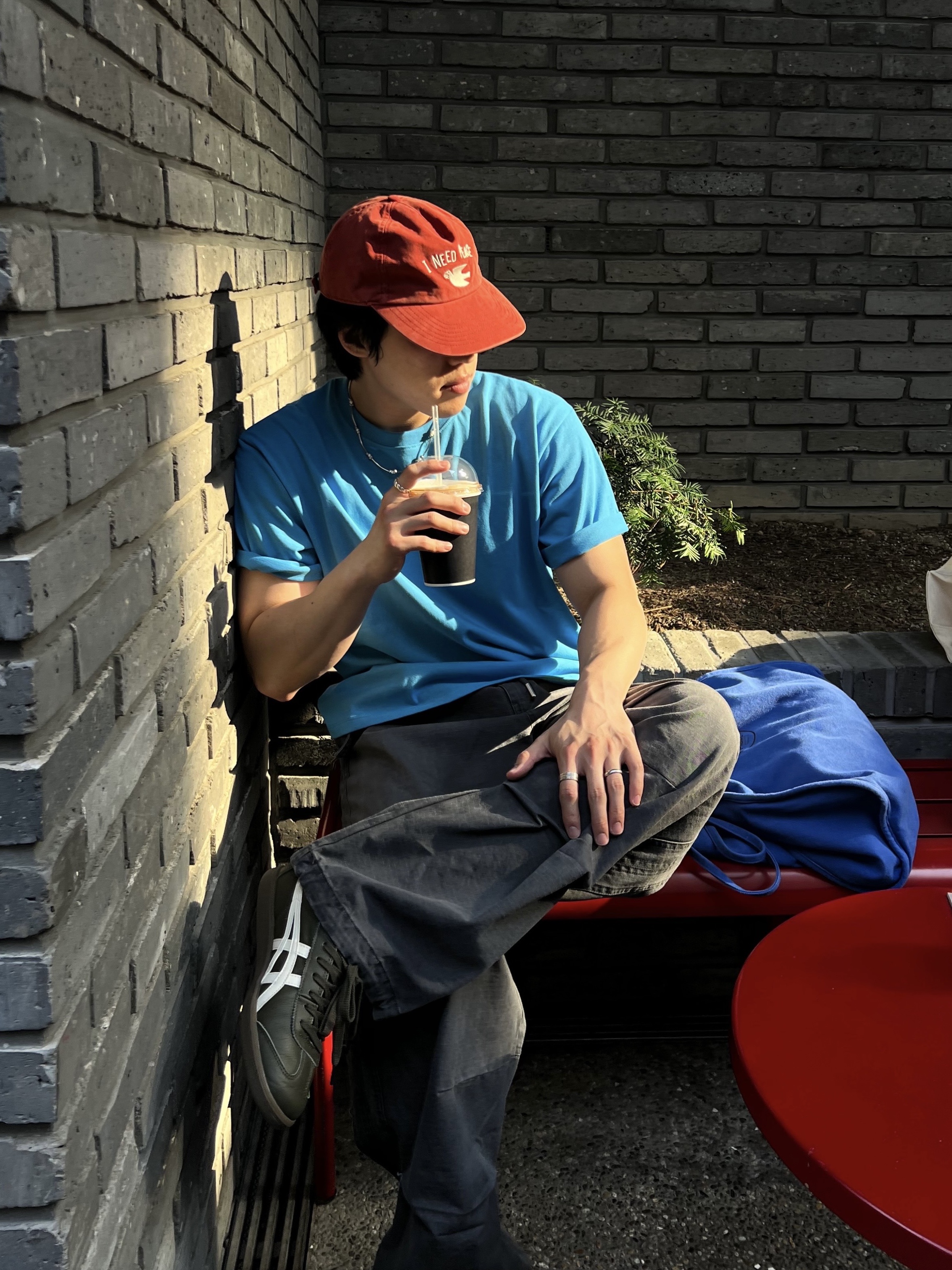 noun Soft Round T-Shirts Blue, noun Washed Panel Pants Charcoal 착용 스타일 - 2
