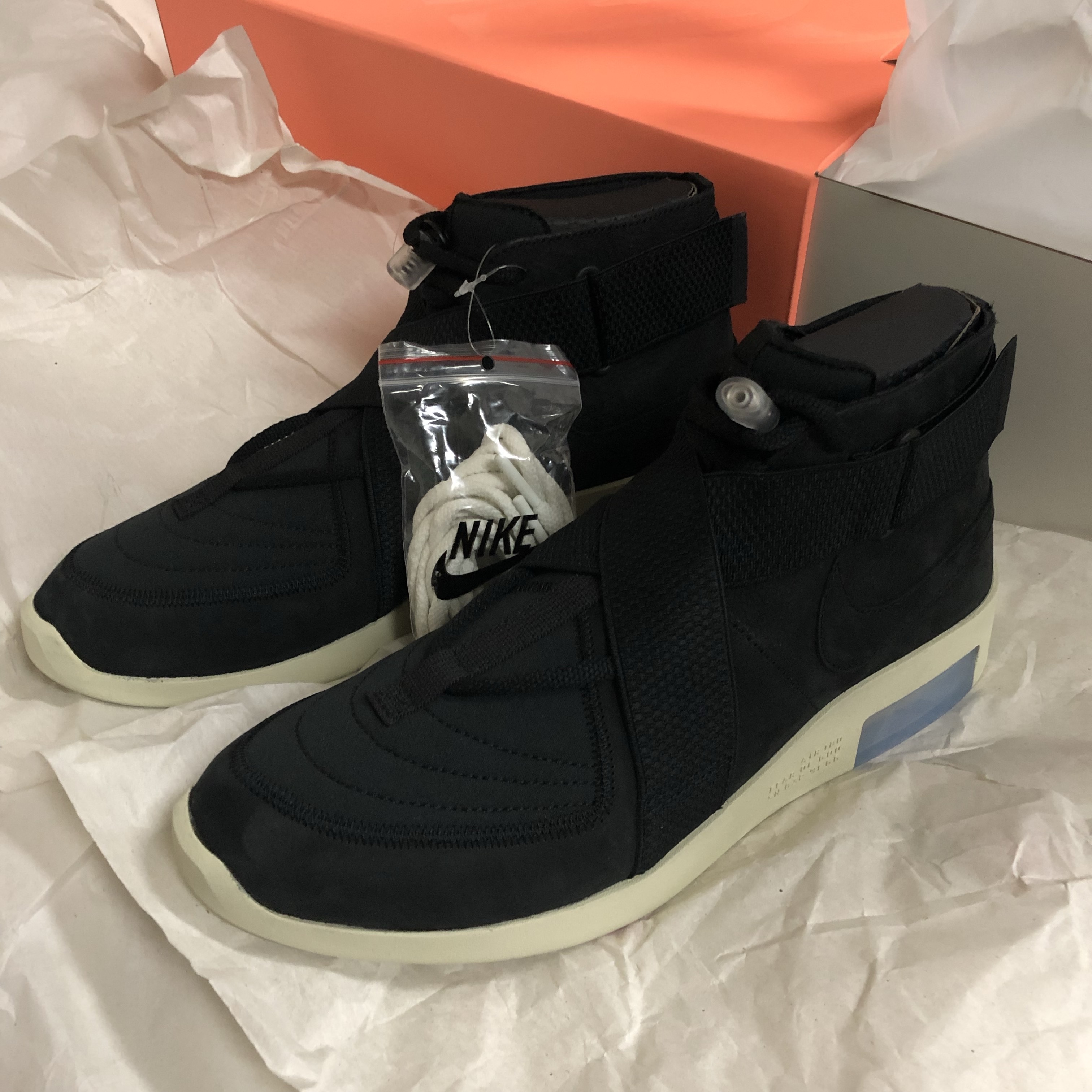 Nike x Fear of God Air Fear of God Raid Black 착용 스타일