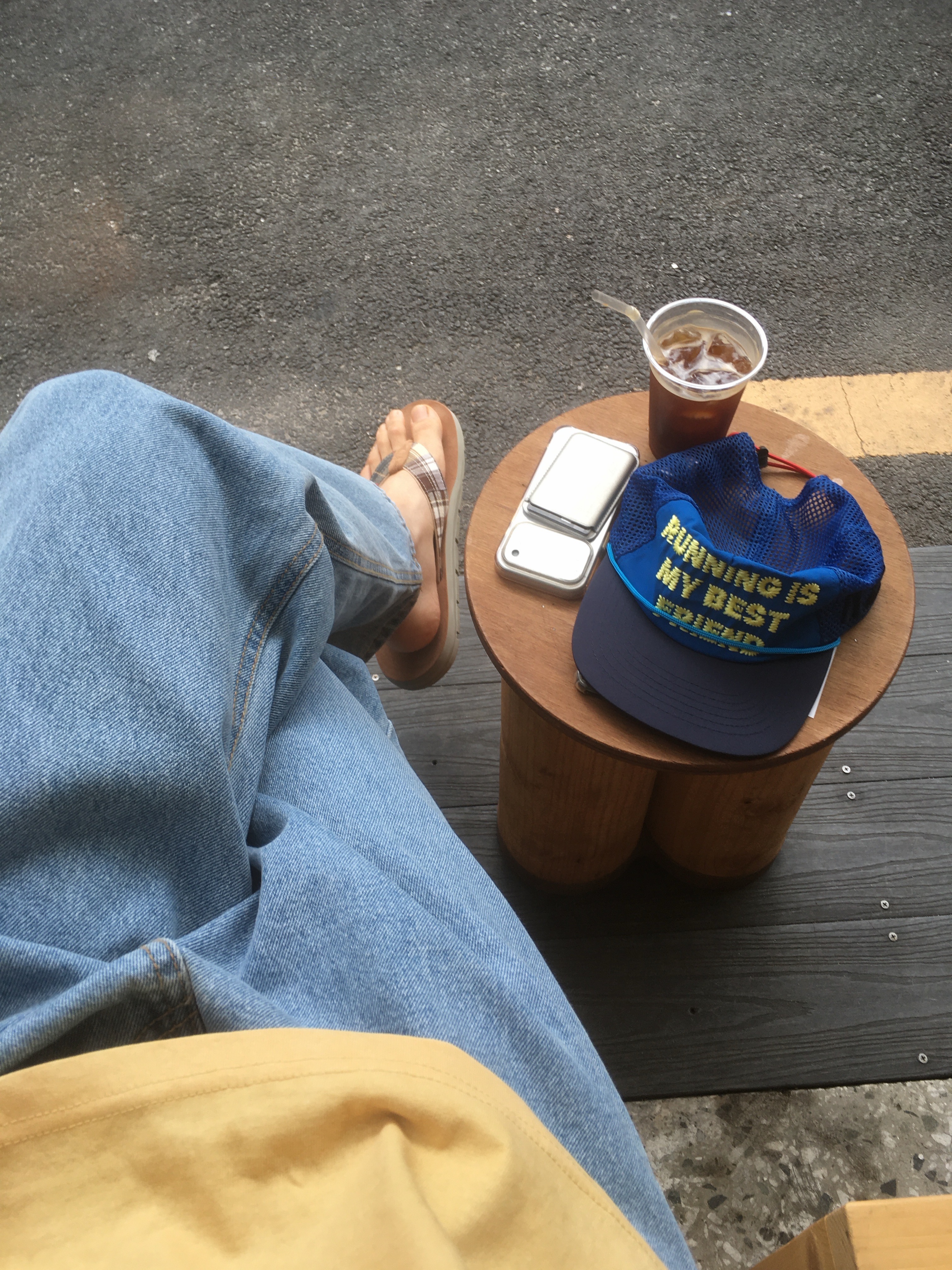Alex Zono Running Is My Best Friend Trucker Blue, Island Slipper Madras Deck Slide Tan Madras 착용 스타일 - 2