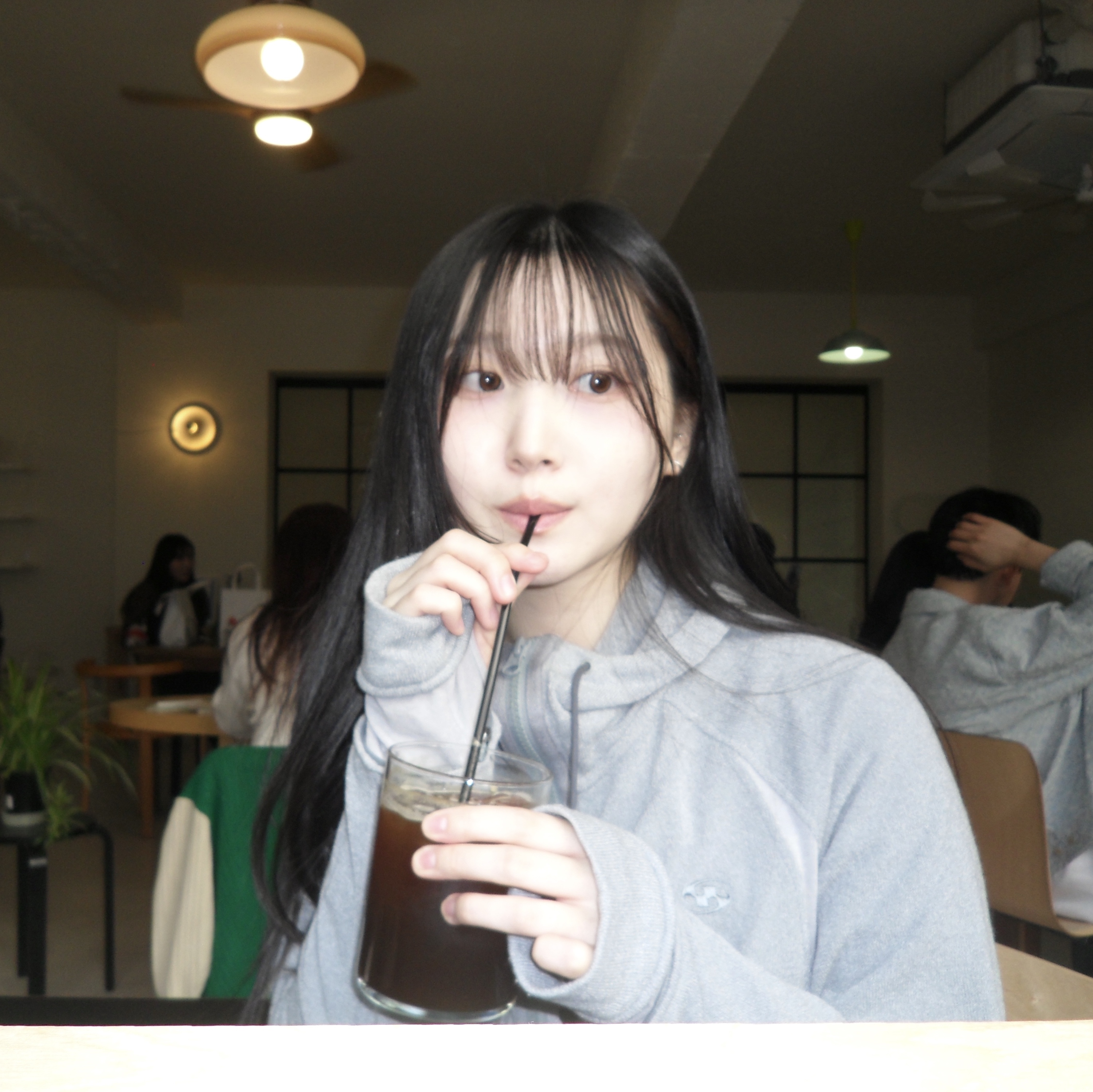Sansan Gear Kapas Knit Zip-Up Mint 착용 스타일 - 1