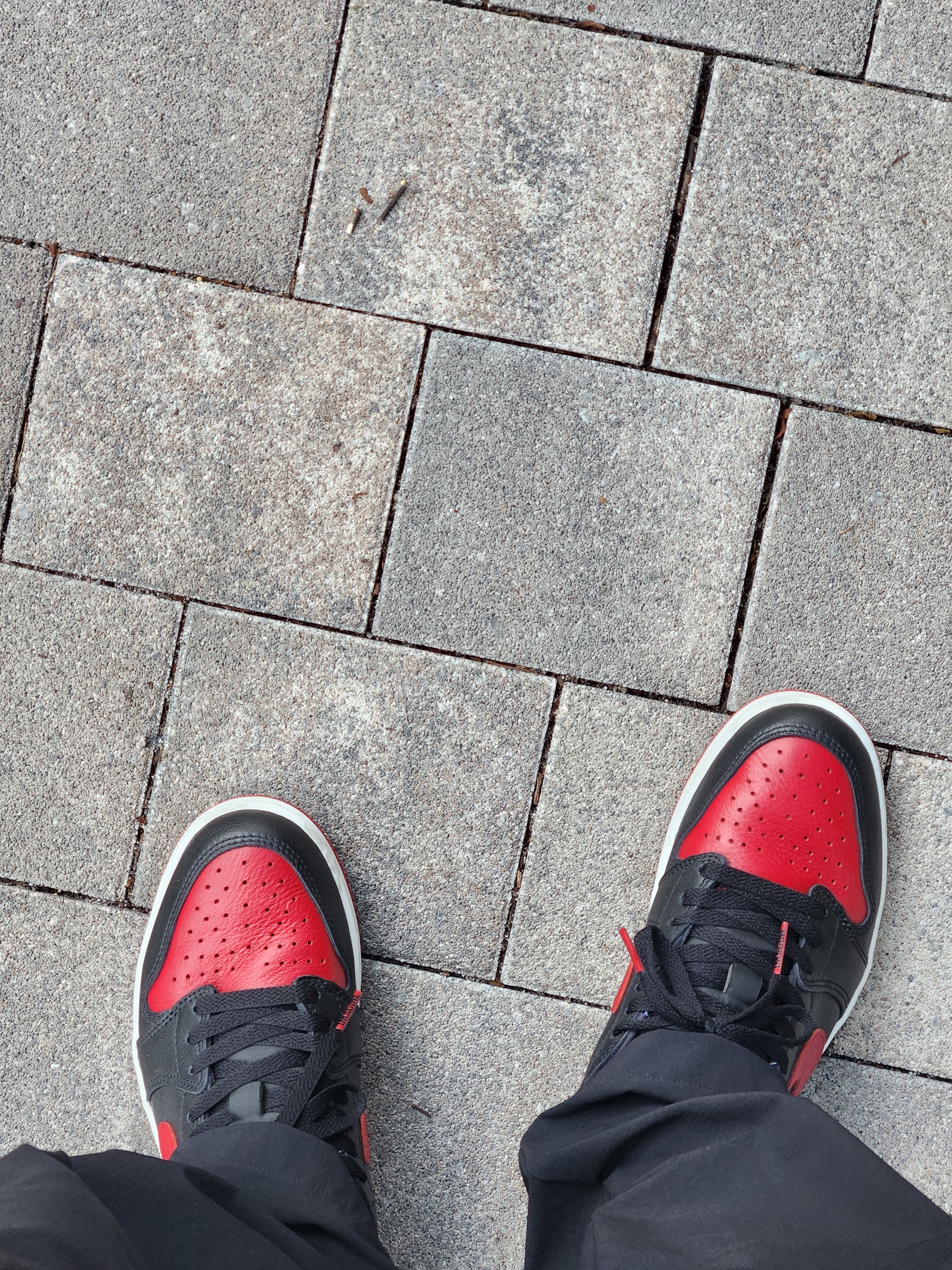 Jordan 1 Retro Low OG Banned 2026 착용 스타일