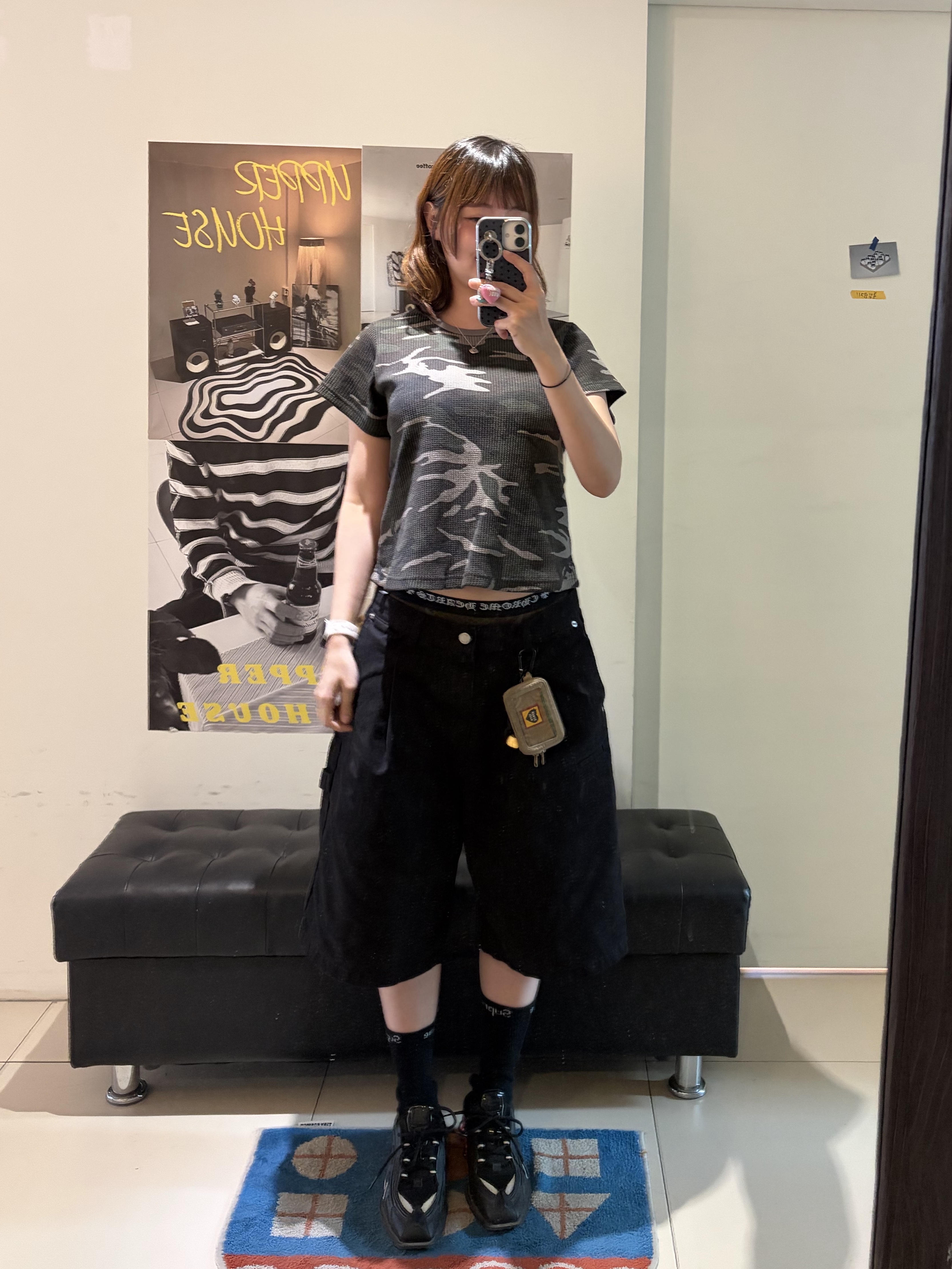 Chrome Hearts Boxer Brief Camo, Nike x Martine Rose Shox MR4 Black 착용 스타일 - 3