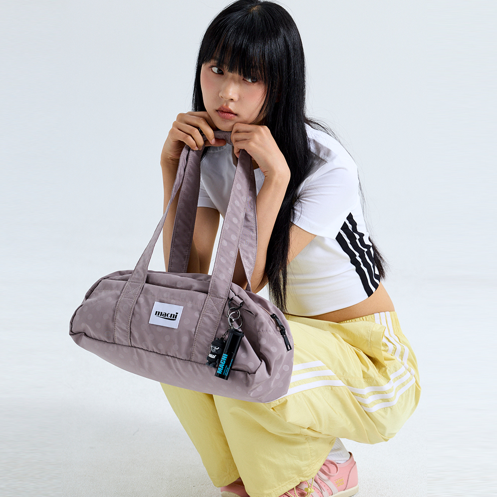 마크니 더플 숄더백 도트 베이지(MACNI Duffle Shoulder Bag Dot Beige) - 2