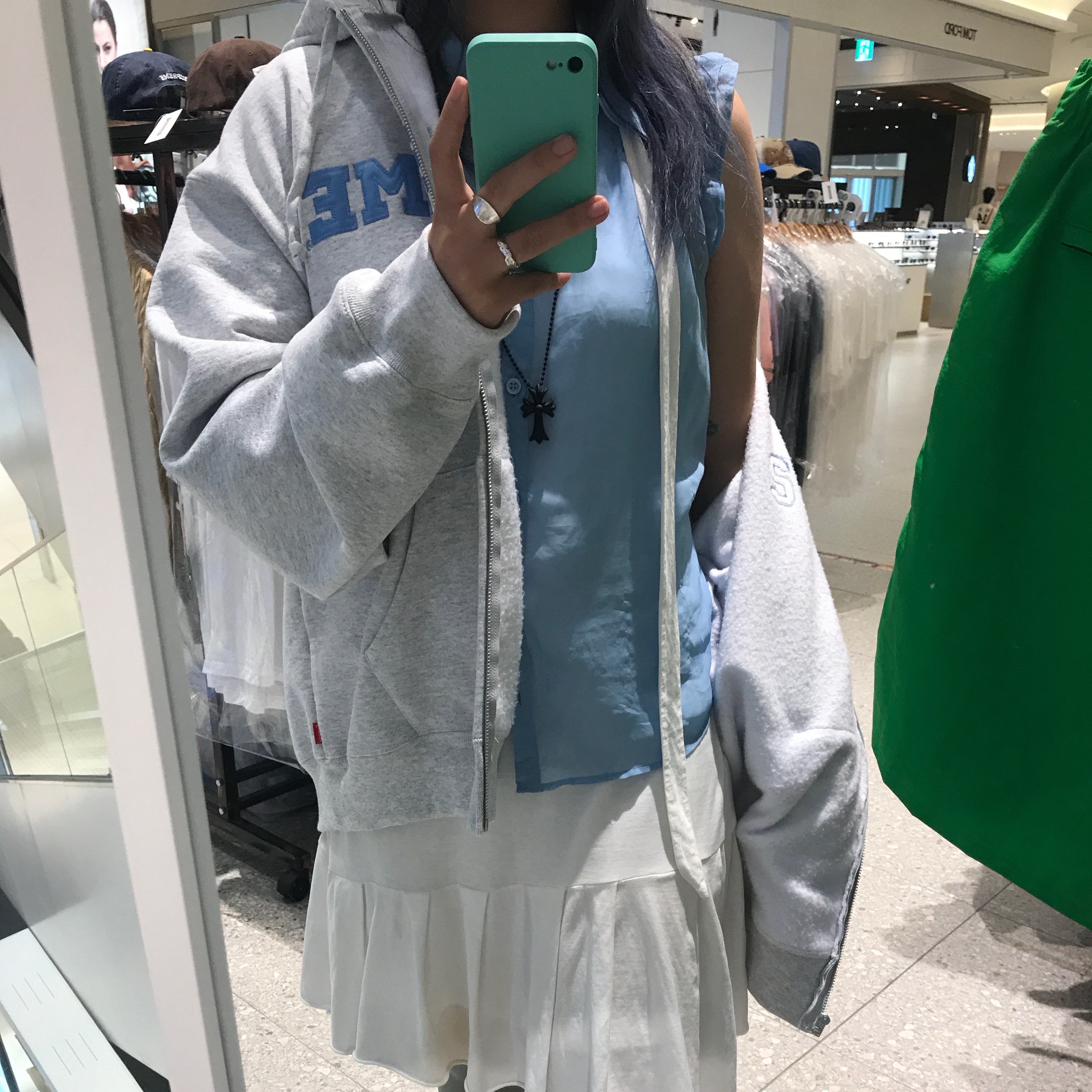 Stussy Stock DSM New York Zip Hoodie Ash Heather, Supreme Collegiate Applique Zip Up Hooded Sweatshirt Ash Grey - 25FW 착용 스타일 - 4