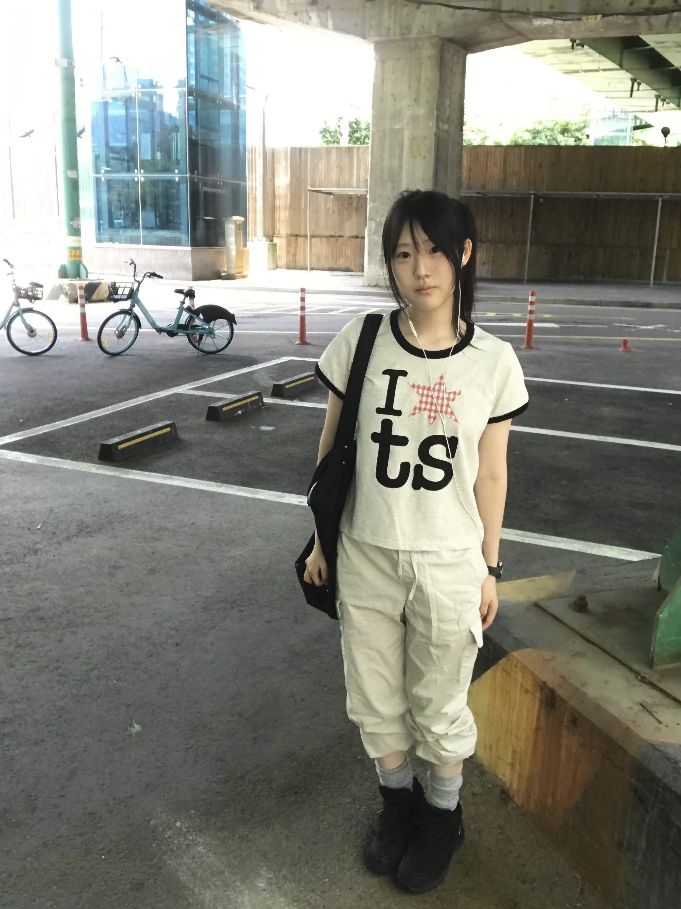 (W) Tansanmagnesium Ringer T-Shirt Ivory 착용 스타일 - 4