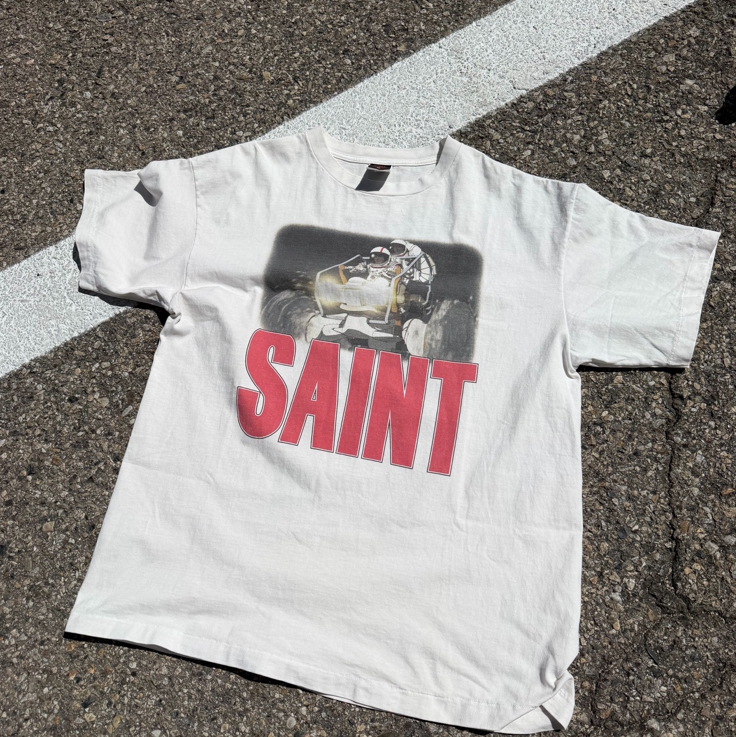 SAINT Mxxxxxx x Freedom S/S T-Shirt White - 24SS 착용 스타일 - 1