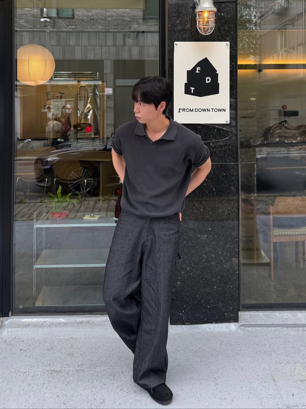 Knitted Coolever Crop Half Knit T-shirt Charcoal, Knitted Coolever PK Crop Half Knit T-shirt BLACK 착용 스타일 - 3