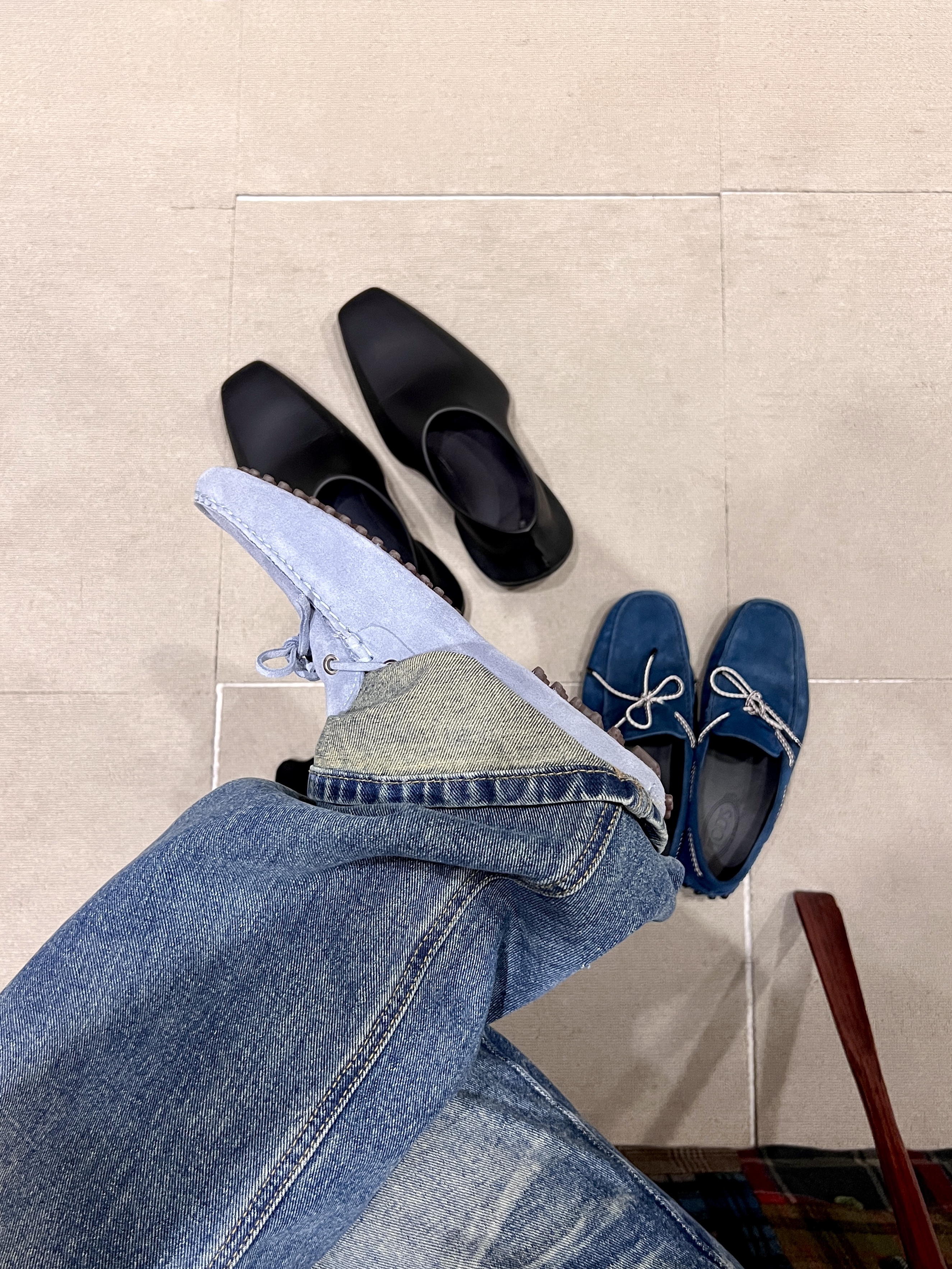 Balenciaga Rubber Space Shoe Matte Black, Saint Laurent Augustin Boots in Smooth Leather Black 착용 스타일 - 7