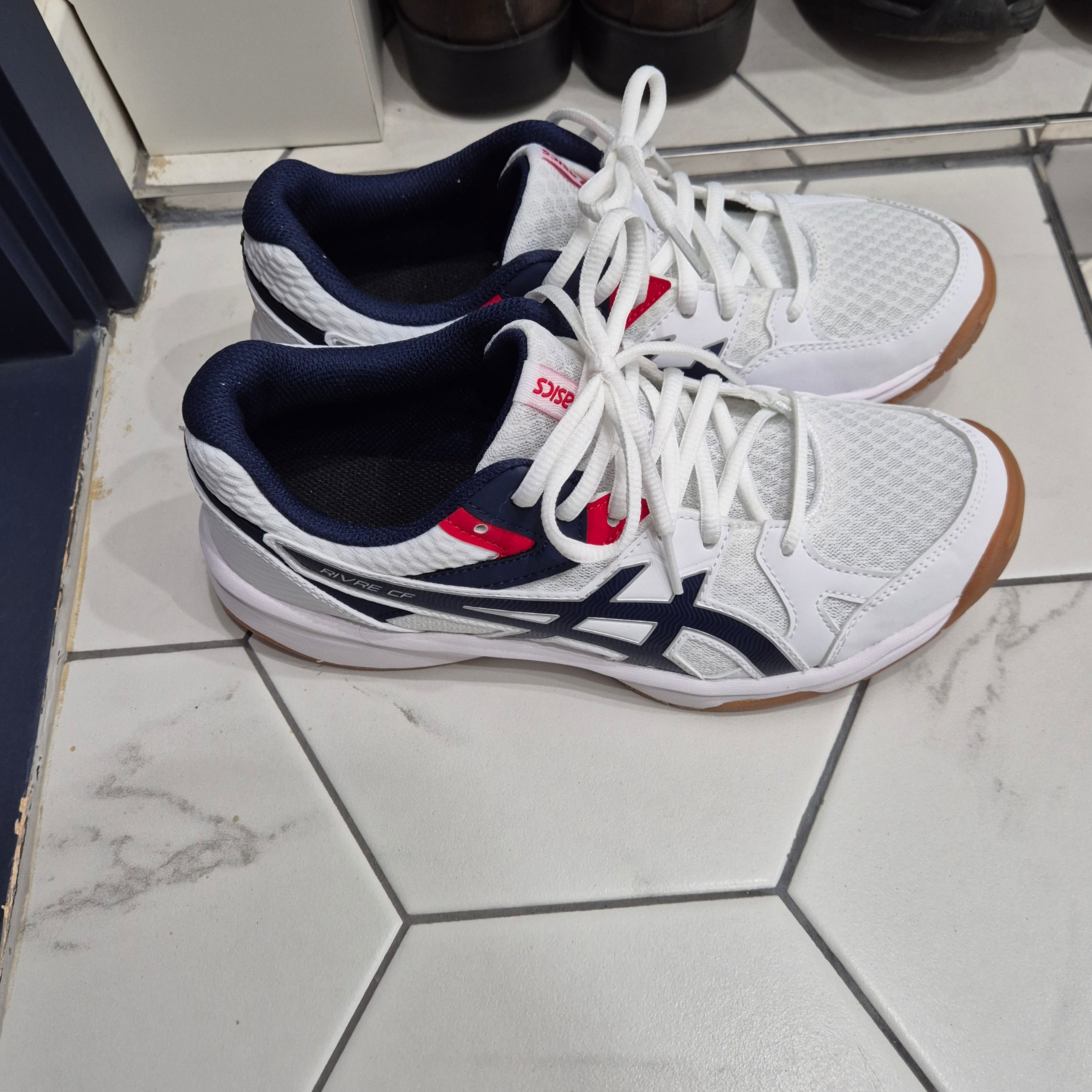 Asics Rivre CF White Peacoat 착용 스타일 - 2