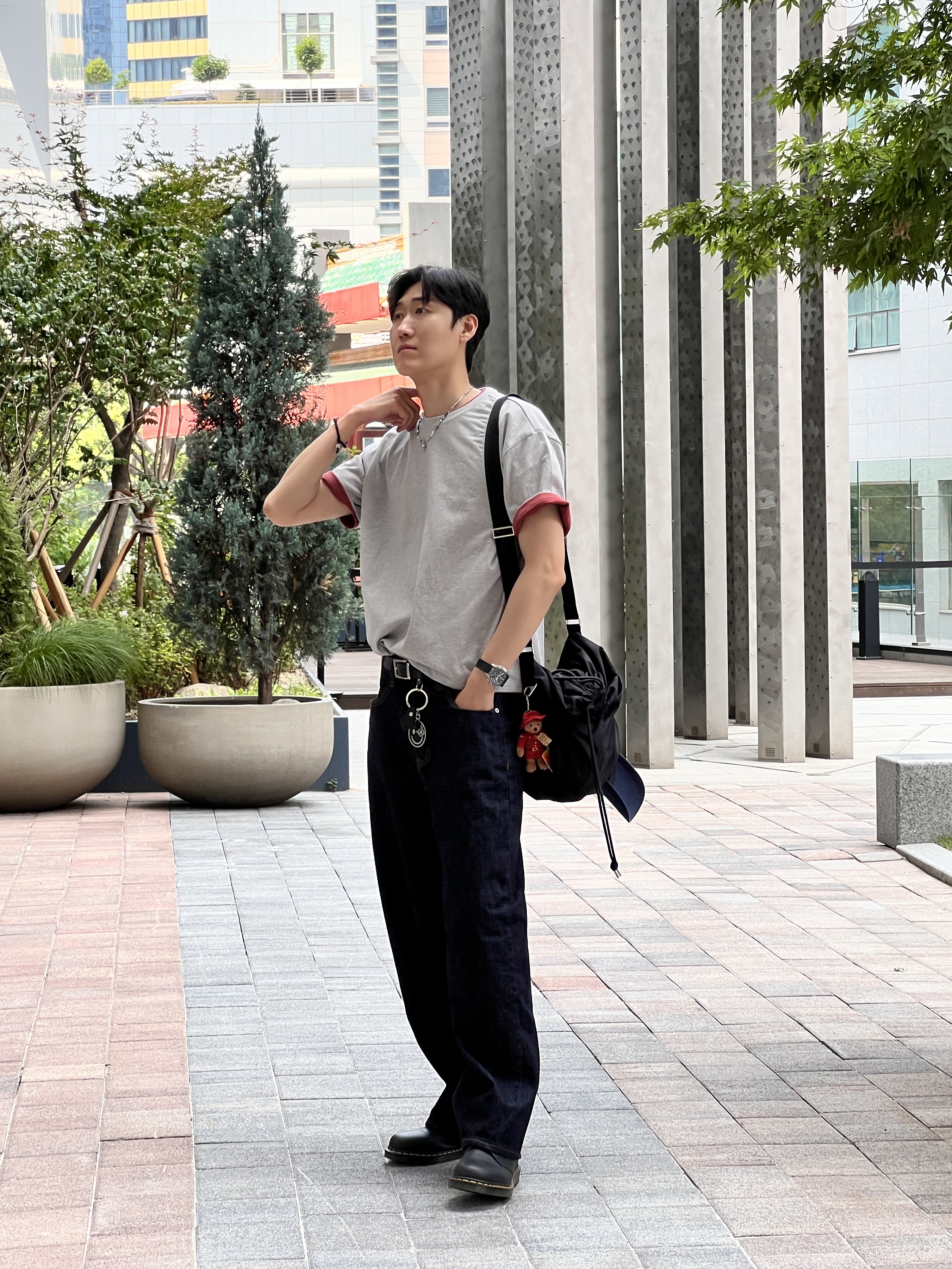 noun Wide Curved Denim Pants One Washed, Dr. Martens 1461 Smooth Black 착용 스타일 - 3