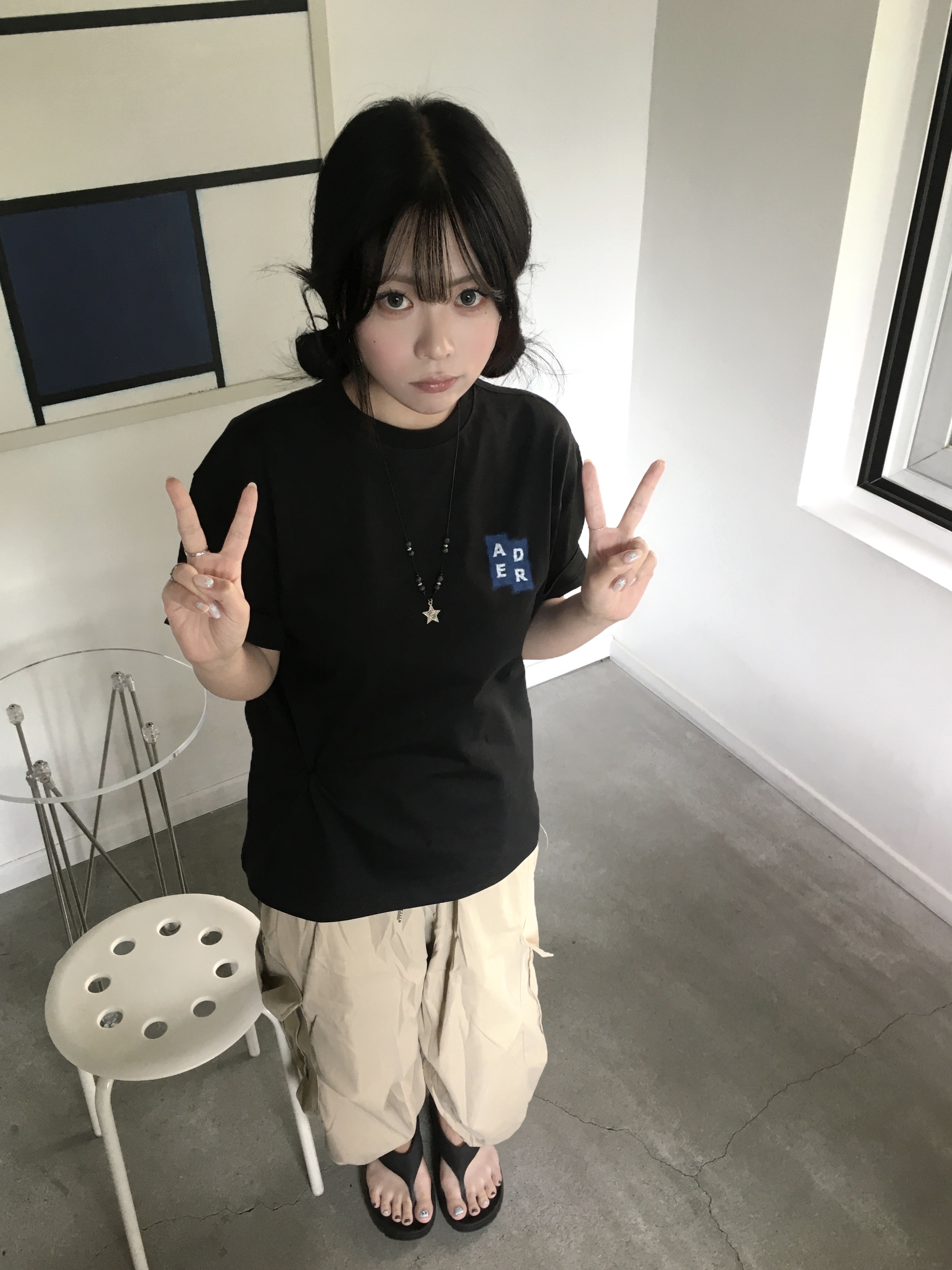 Ader Error Sig; TRS/BL Tag T-Shirt 04 Black 착용 스타일 - 2