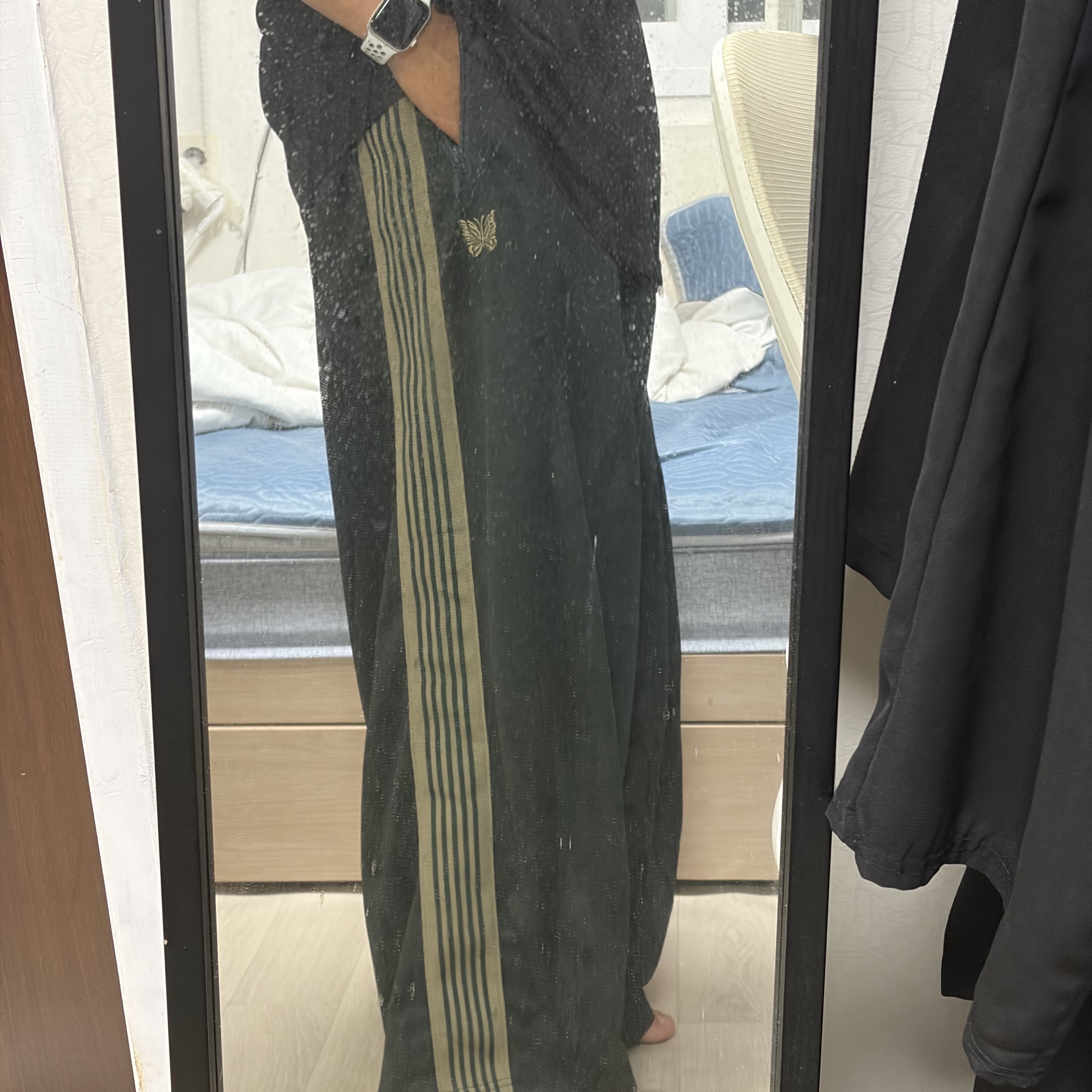 Needles x LHP H.D. Track Pants Poly Smooth Dark Green 착용 스타일 - 1
