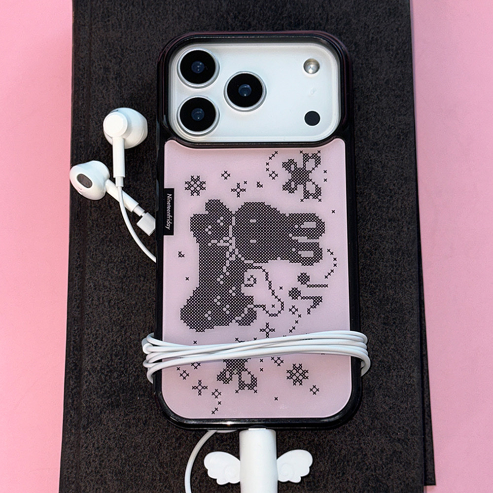 NINETEENFRIDAY Stitch Pixel Magsafe Epoxy Case - PINK 착용 스타일 - 2