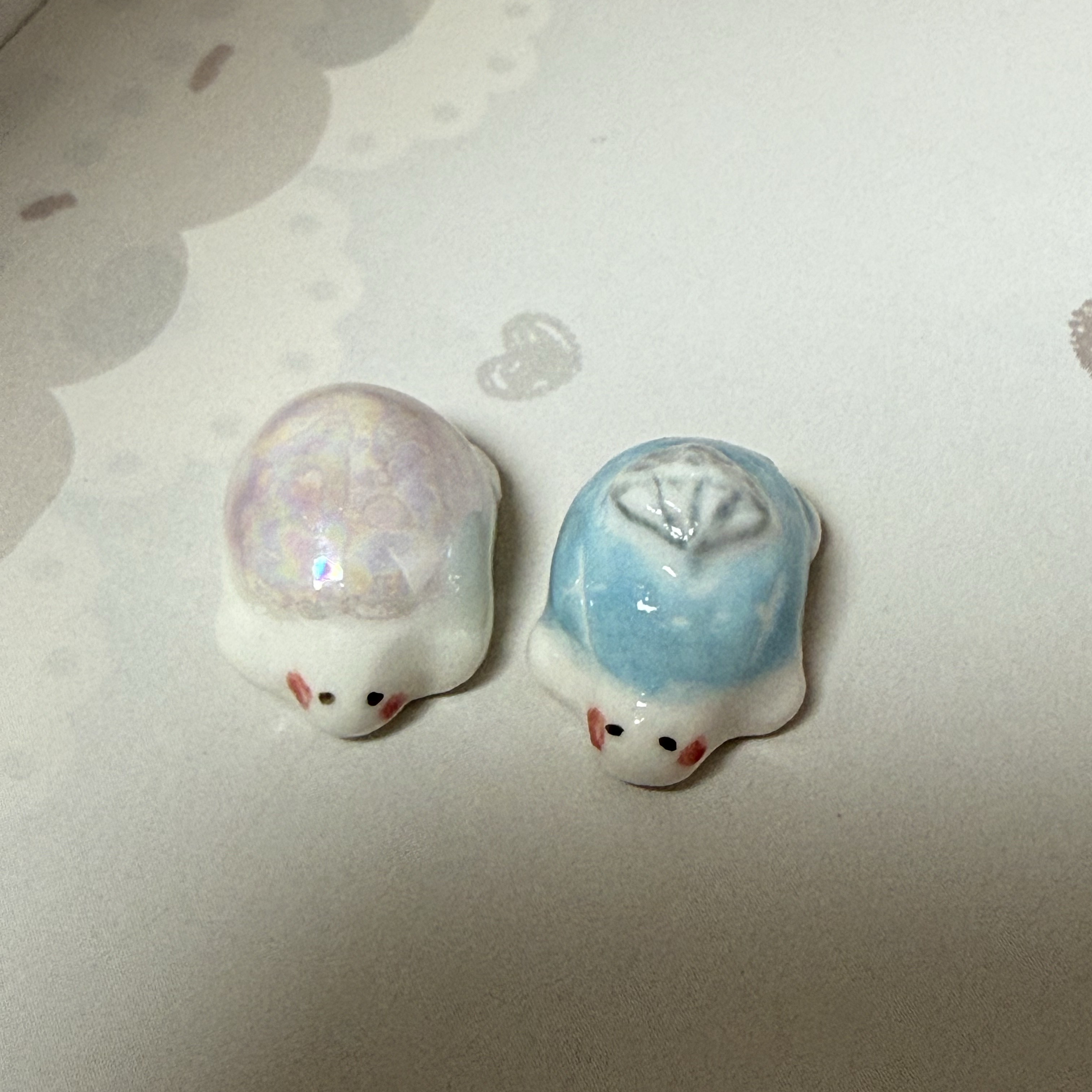 [KREAM 단독] ANIMINI Lucky Turtle 3D Jewel (5colors) 착용 스타일 - 2