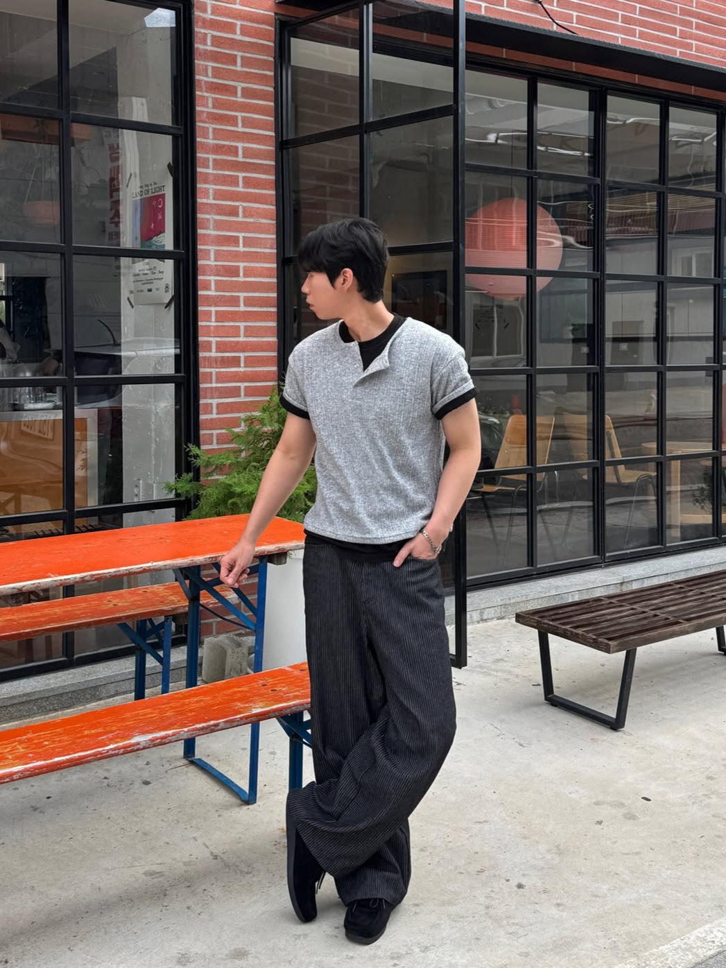 Knitted Henley Neck Crop Knit T-Shirts Grey 착용 스타일 - 3