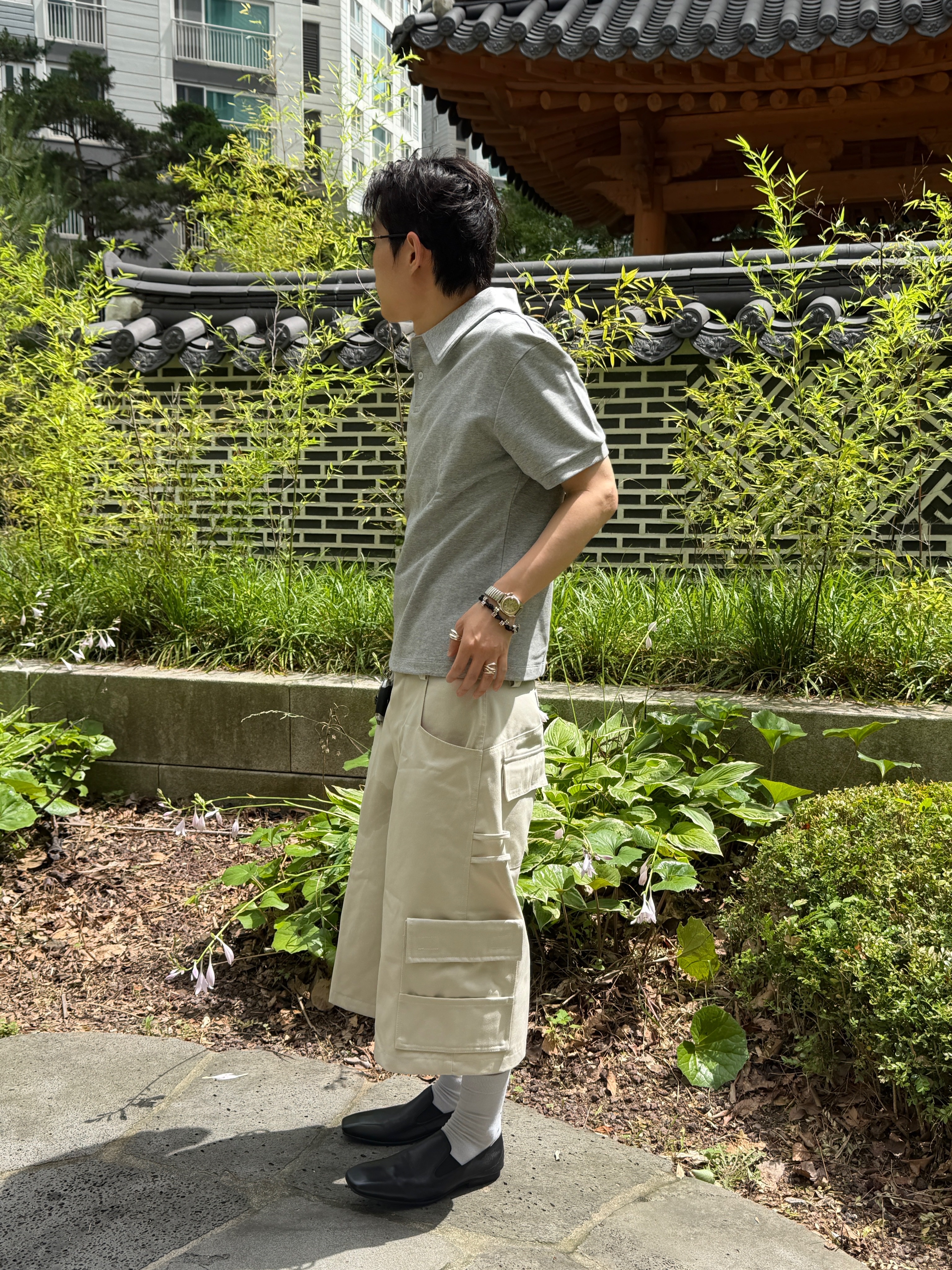 Kamien Kangaroo Bermuda Pants Light Beige 착용 스타일 - 3