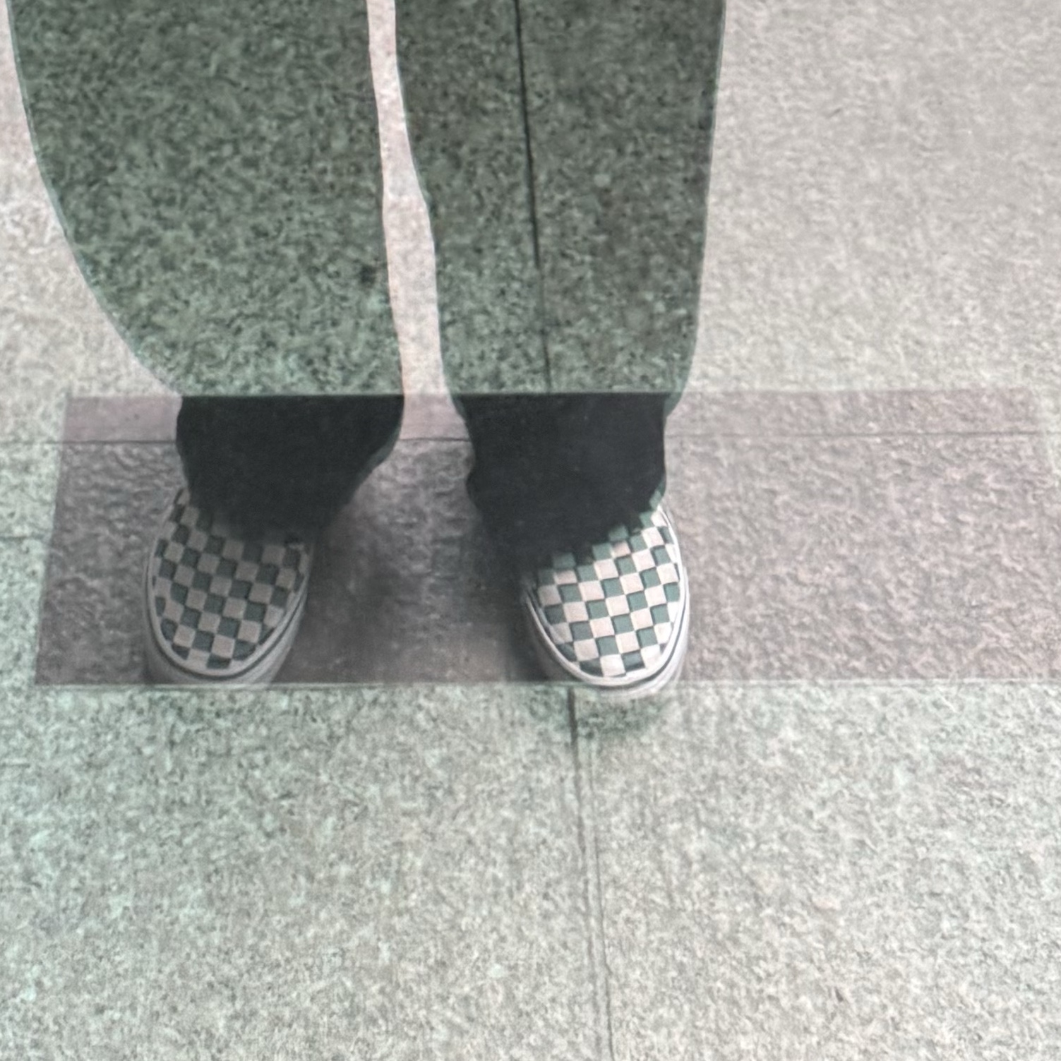 Vans Slip-On Checkerboard 착용 스타일