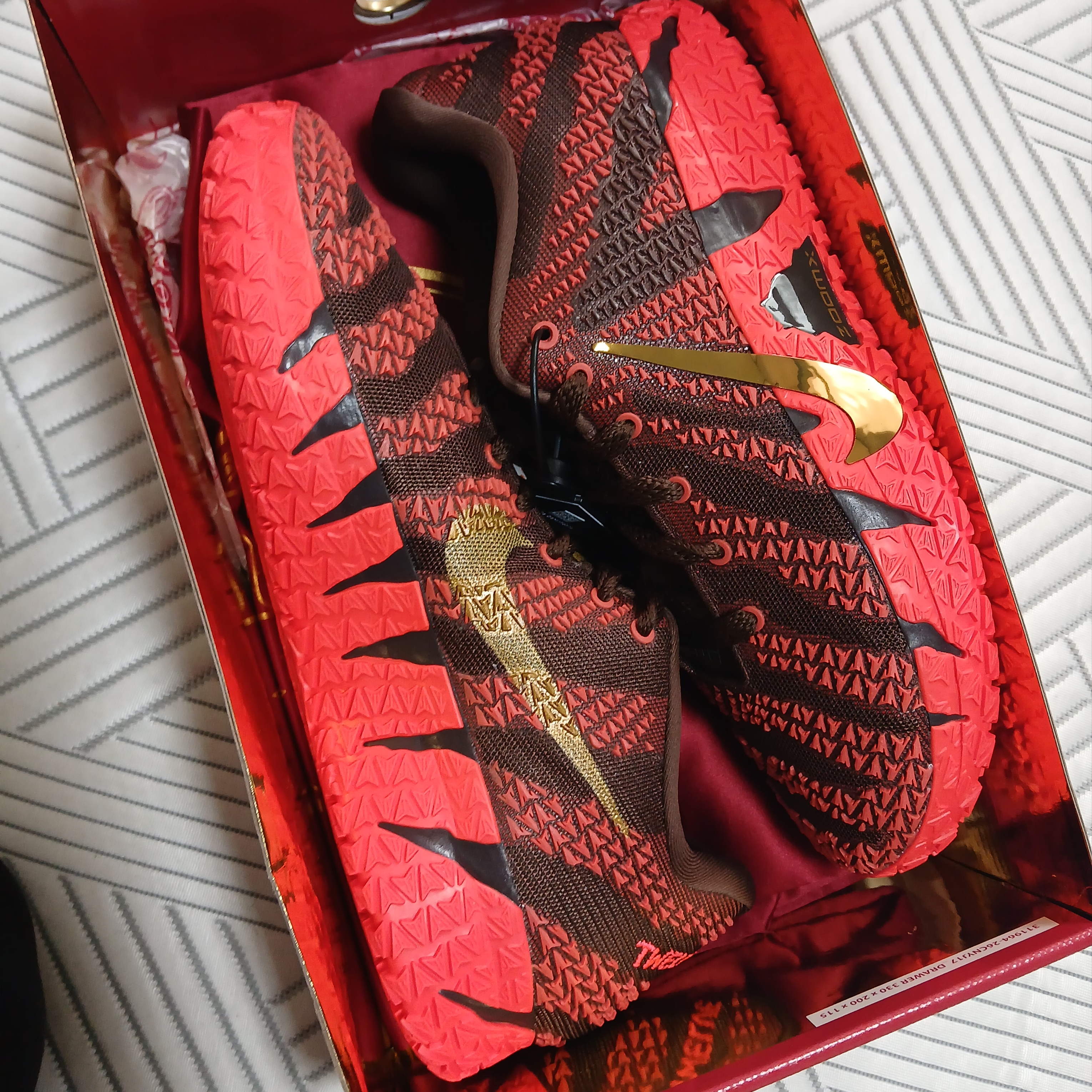 Nike Ja 3 EP Lunar New Year Light Chocolate Silt Red 착용 스타일 - 3
