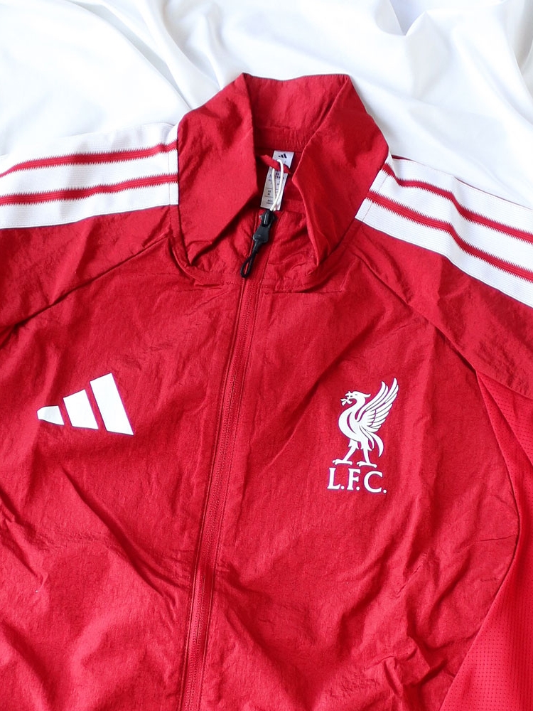 Adidas Liverpool FC Home Anthem Jacket Active Maroon - KR Sizing (Non Marking Ver.), Adidas Liverpool FC Home Anthem Jacket Active Maroon - US Sizing (Non Marking Ver.) 착용 스타일 - 3