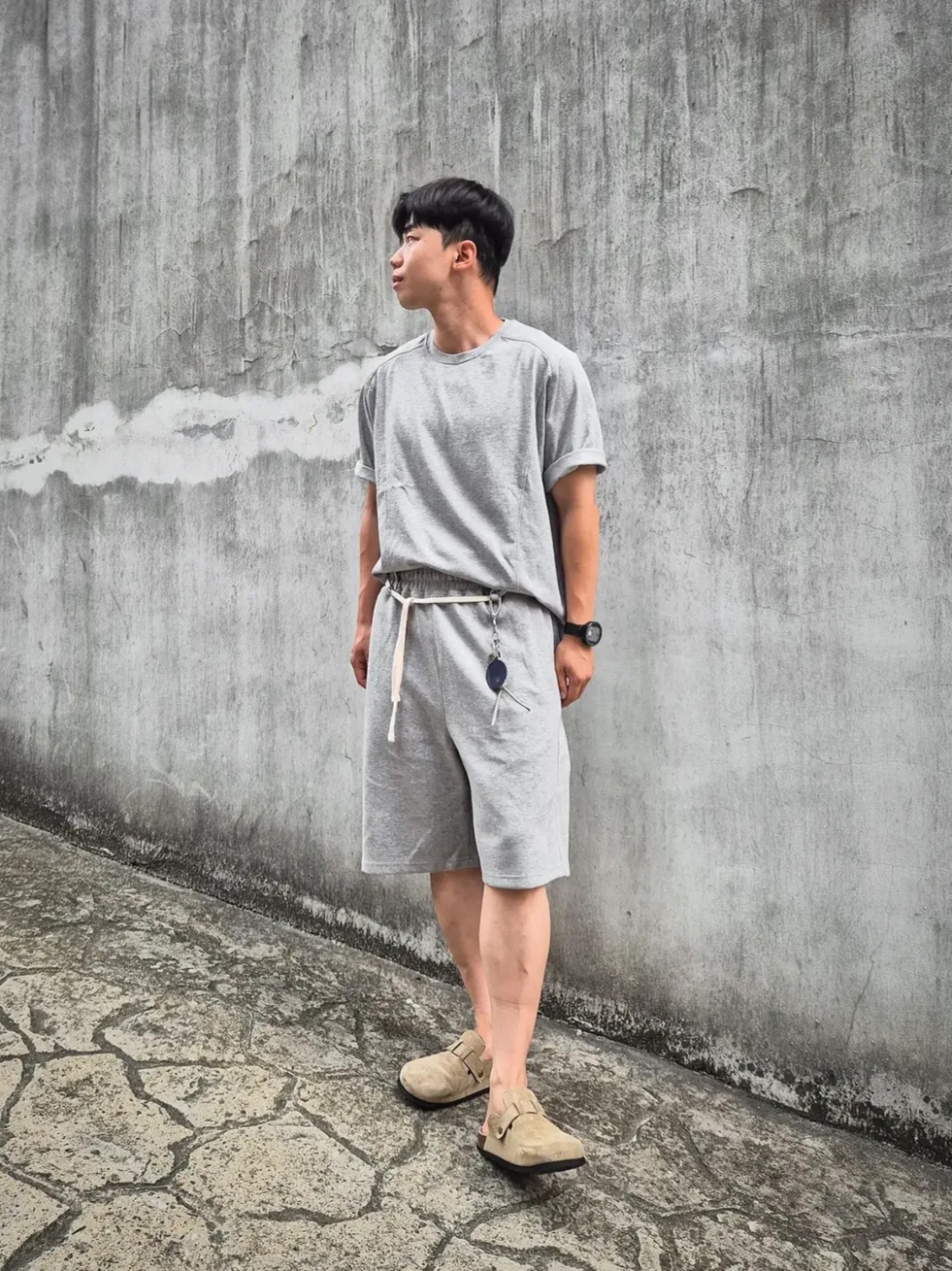 [KREAM 단독][니티드X림박스] Knitted Outstring Wide Training Pants Melange Grey, [KREAM 단독][니티드X림박스] Knitted Outstring Wide Training Pants Black 착용 스타일 - 2