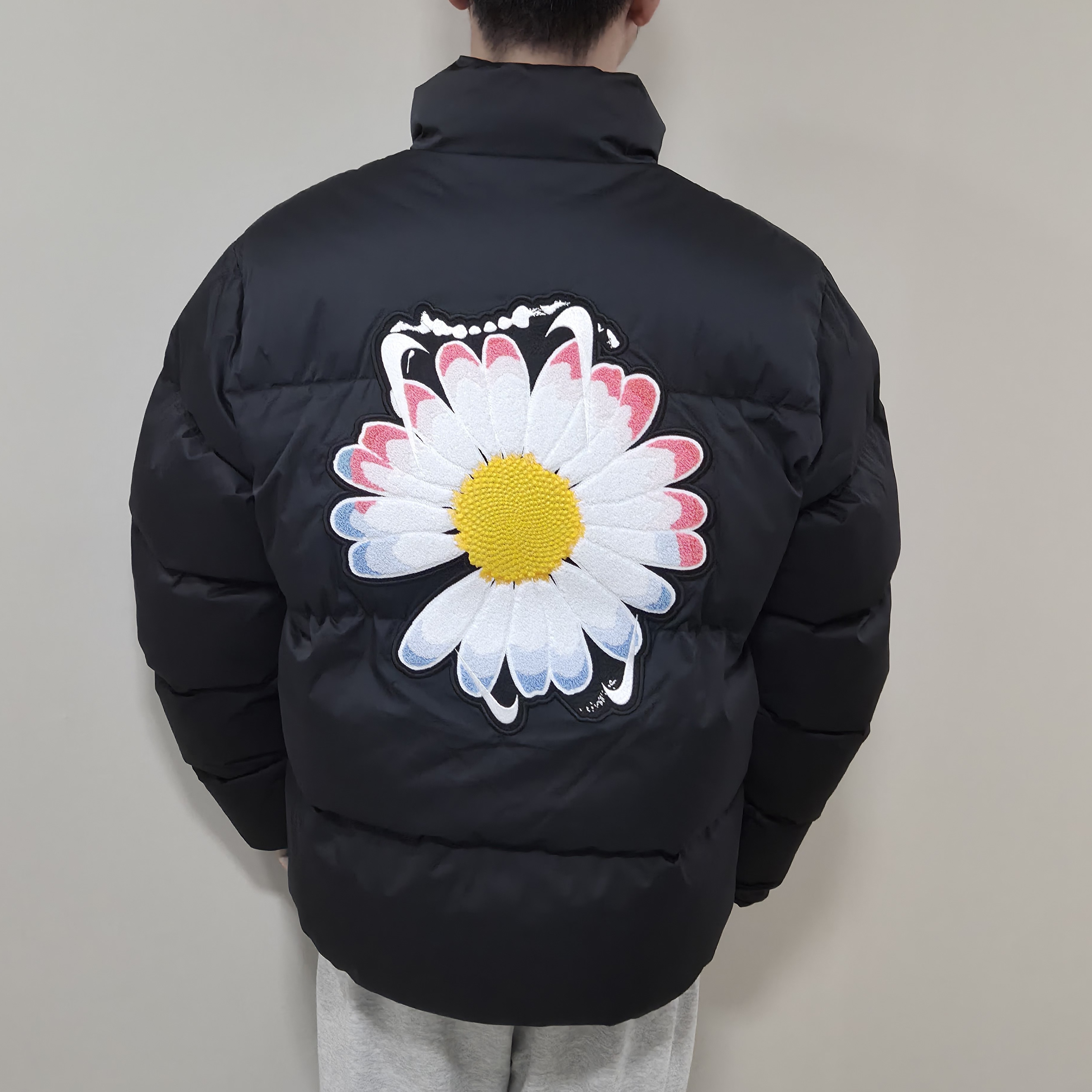 Nike x Peaceminusone Korea Puffer Jacket Black (IM3224-010) 착용 스타일