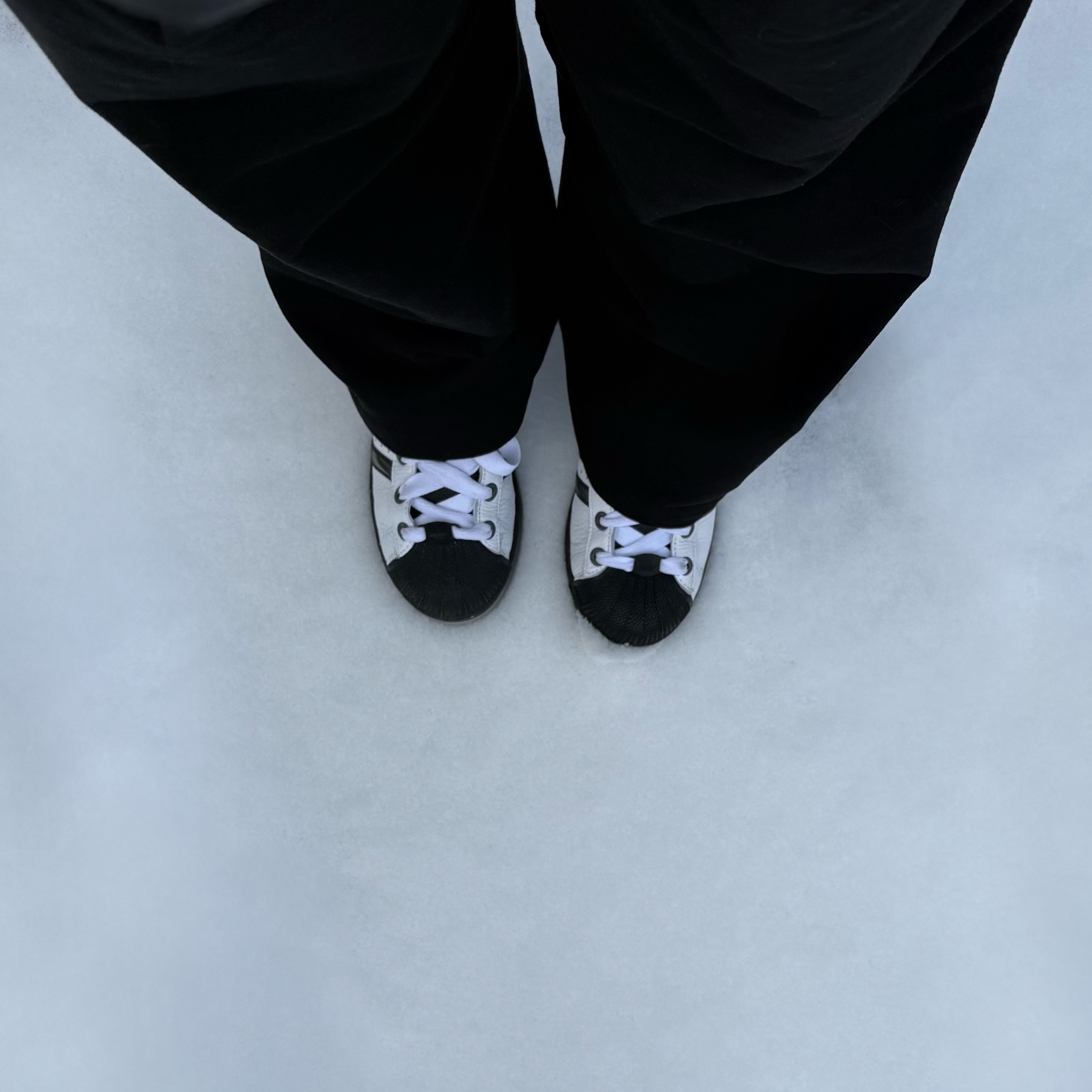 Adidas Superstar II White Black 착용 스타일