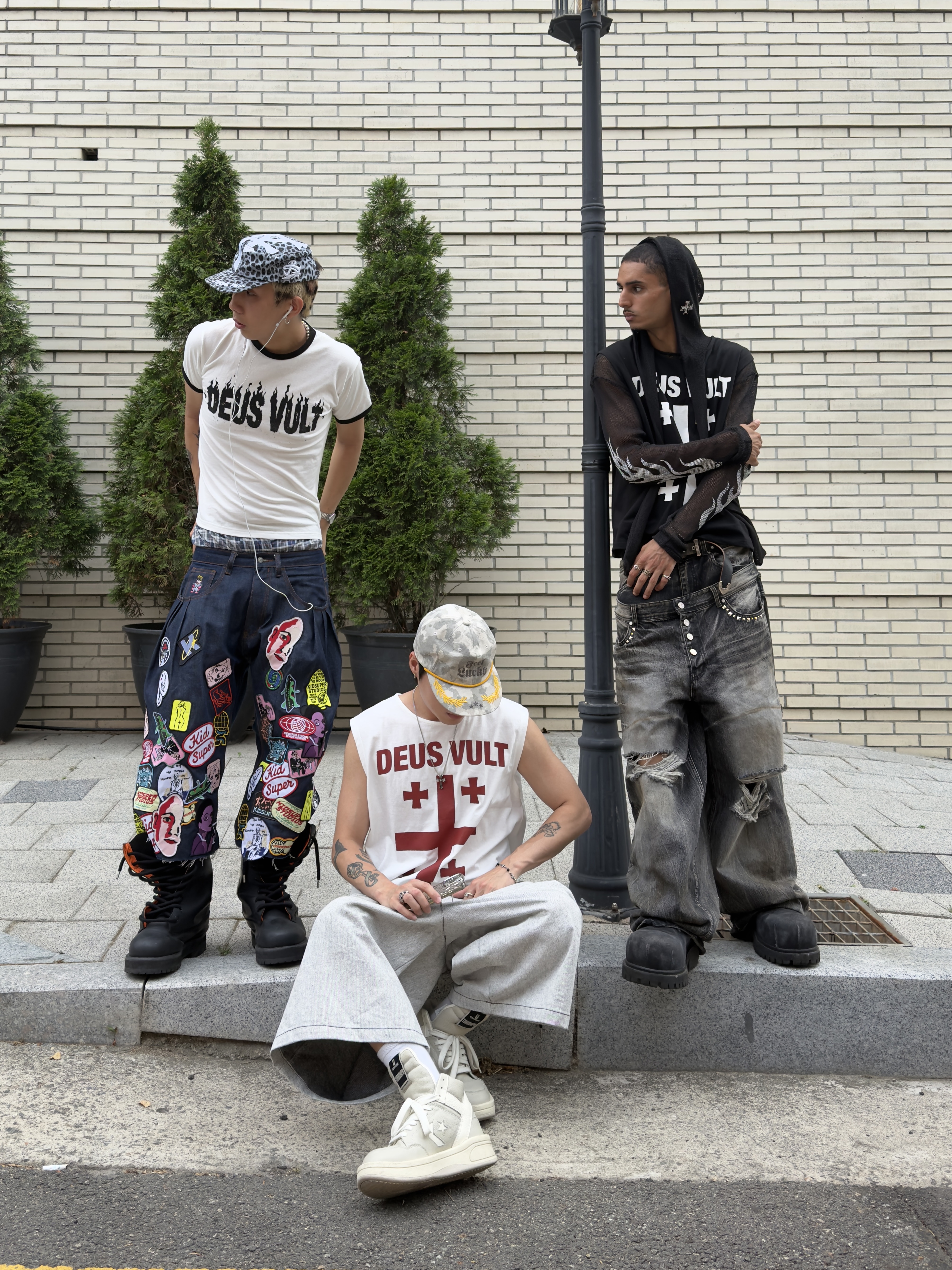 PDF Channel Strada High Top Black, Balenciaga Combat Strike Boots Black 착용 스타일 - 4
