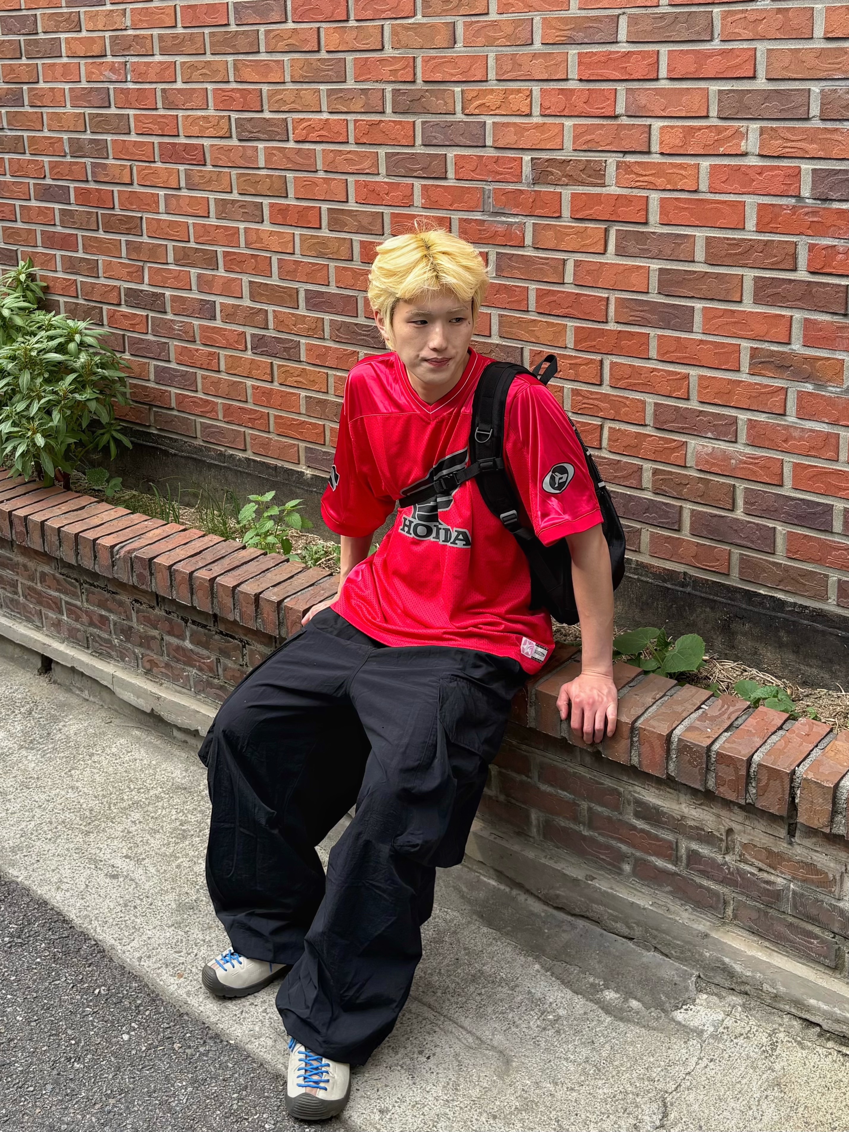 Honda Original Wing Logo Mesh T-Shirt Red, (W) Keen Jasper Suede Sneakers Birch Fawn 착용 스타일 - 1
