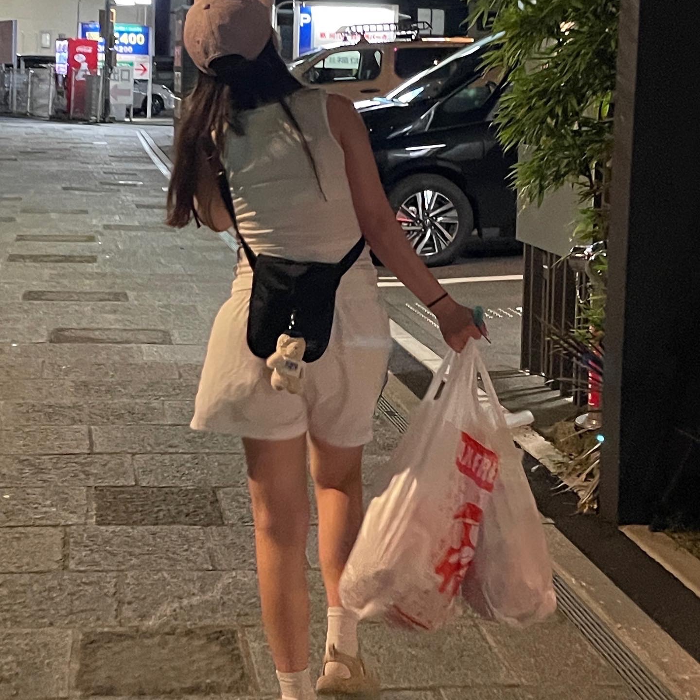 (W) Adidas 3-Stripes Woven Shorts White - KR Sizing 착용 스타일 - 2
