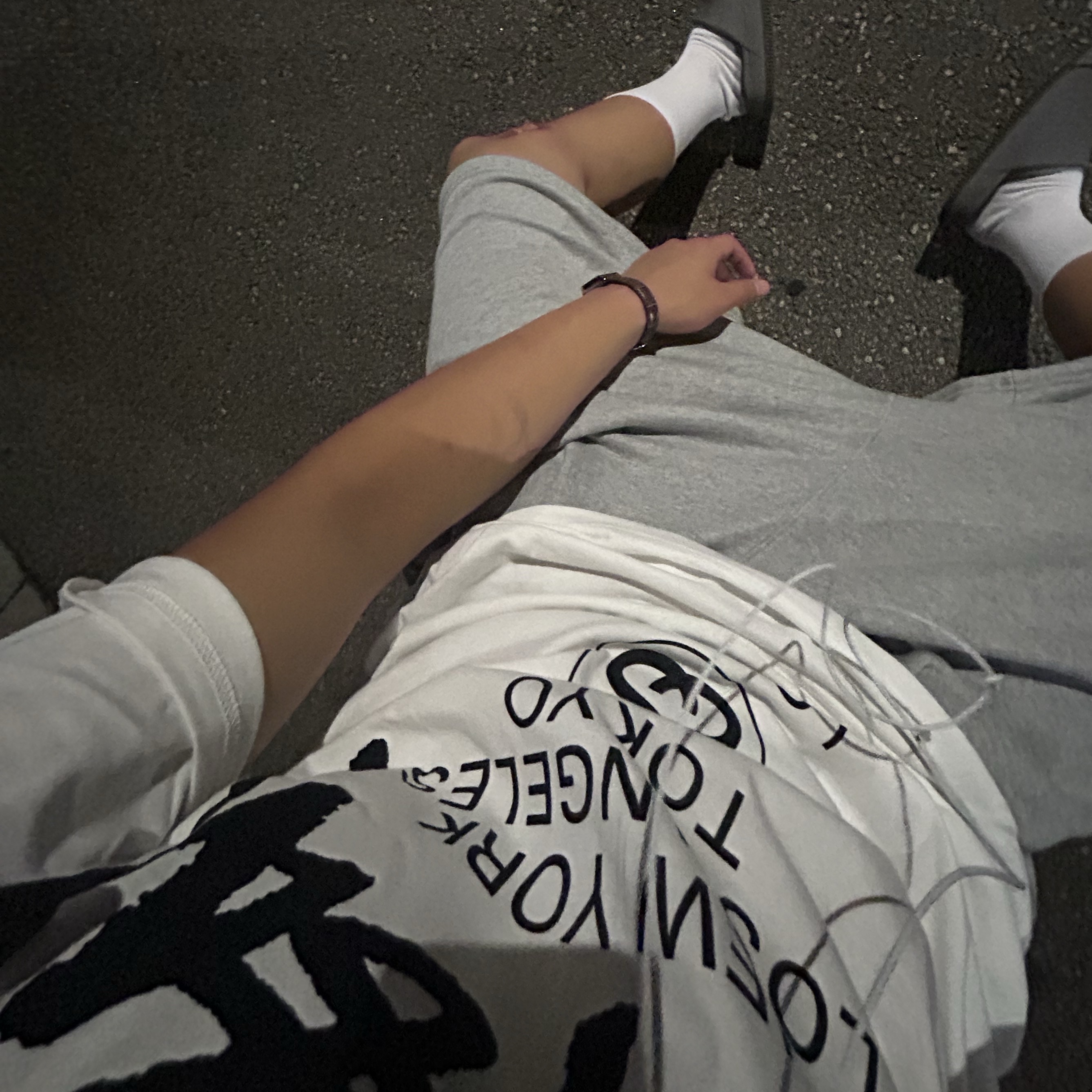 Stussy World Tour T-Shirt White, Casio LTP-V007L-9B 착용 스타일 - 1