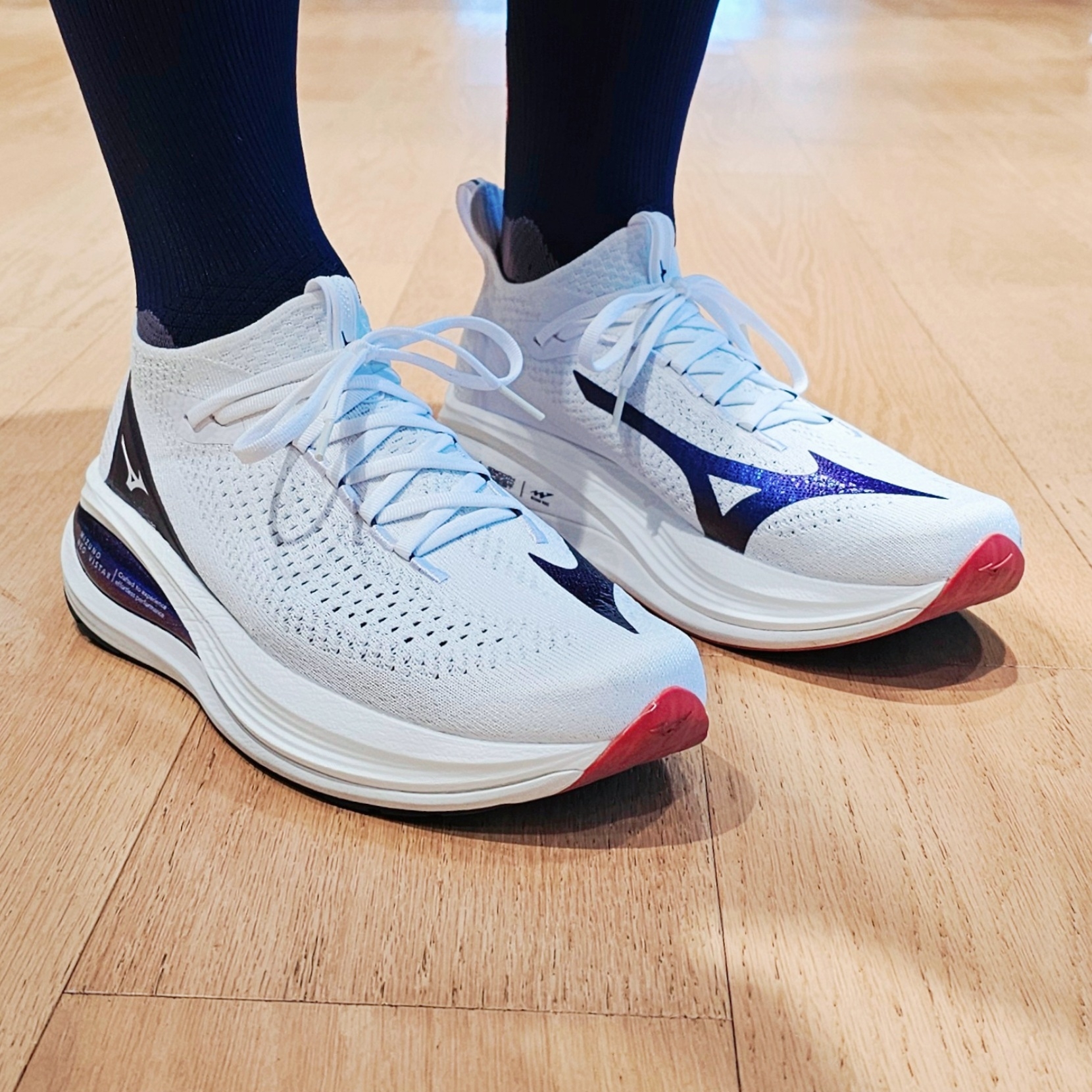 Mizuno Neo Vista 2 White Iris Bloom 착용 스타일