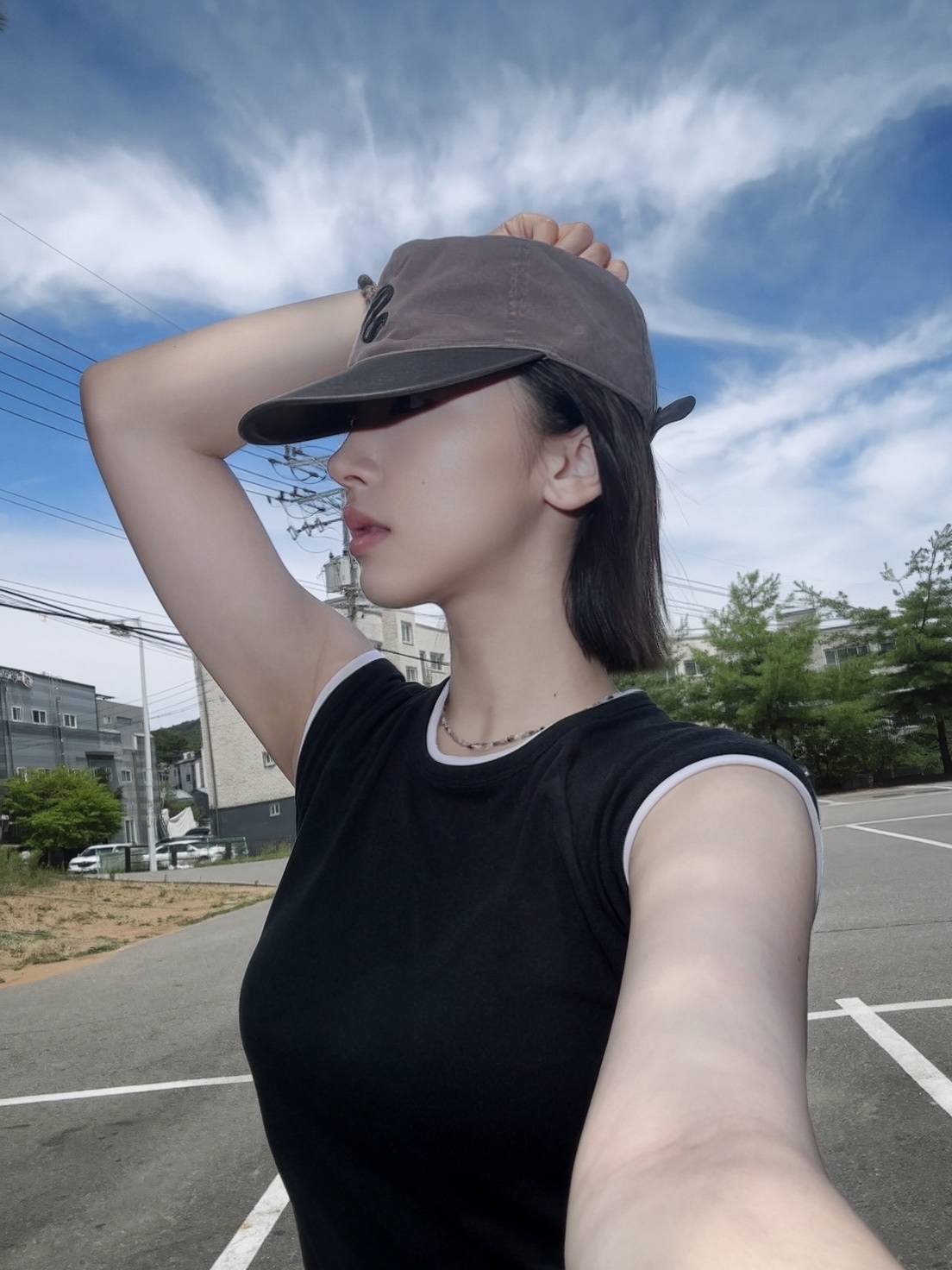 [예약 배송] Sunday Ceremony Old English Vintage Logo Cap - Lavender, Sunday Ceremony Vintage Washed 5 Panel Cotton Cap - Red 착용 스타일 - 1