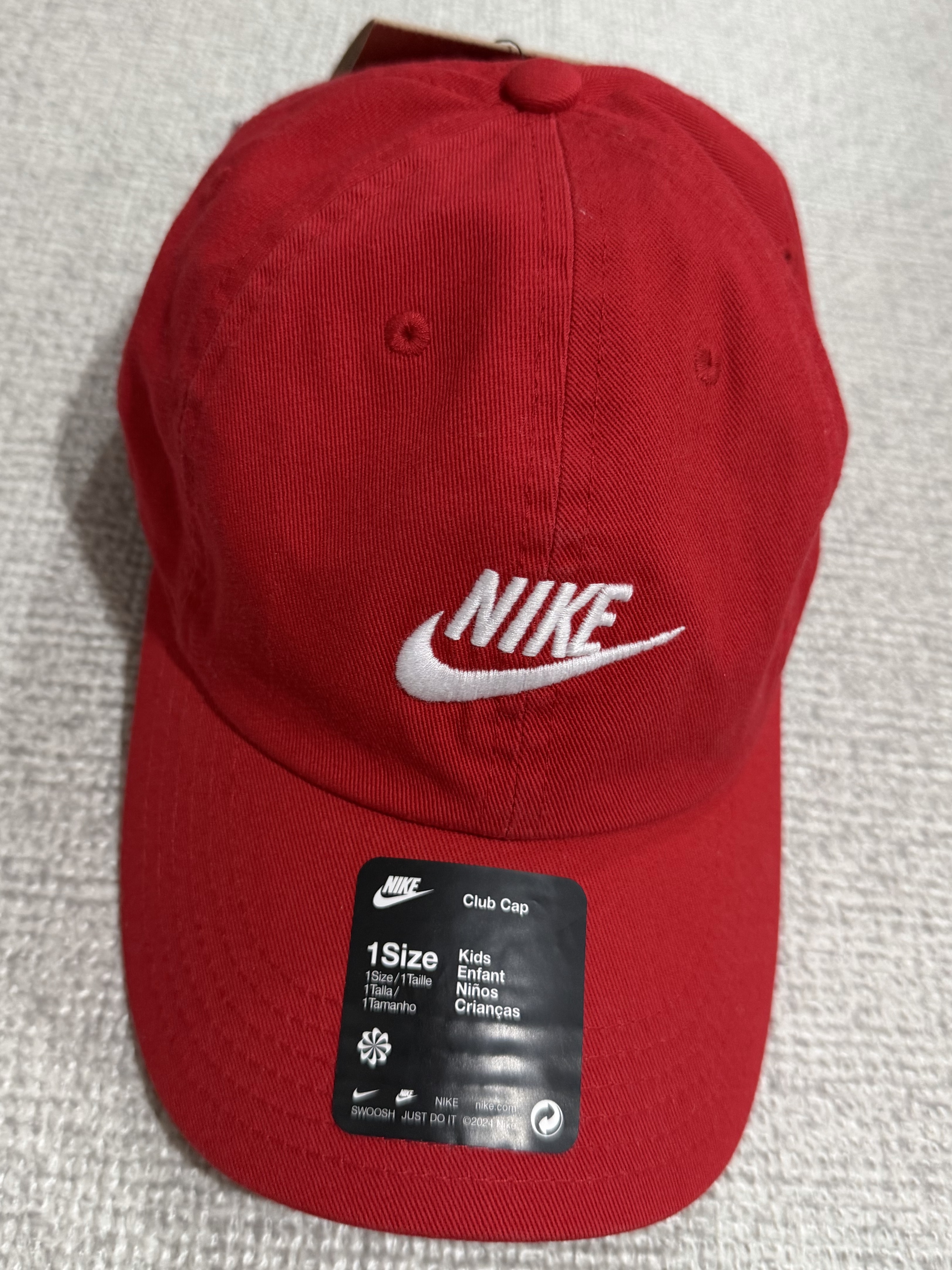 (Kids) Nike Club Unstructured Futura Wash Cap University Red White 착용 스타일