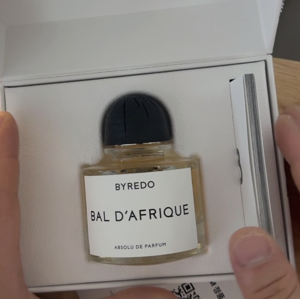 Byredo Bal d'Afrique Absolu De Parfum 50ml 착용 스타일