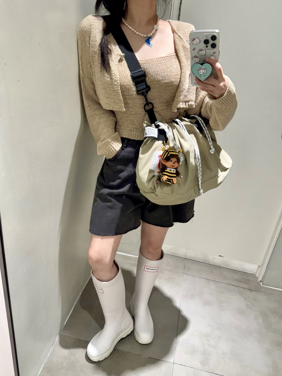 Hunter Original 2.0 Tall Boots White Willow, (W) Hunter Play Tall Wellington Rain Boots Black 착용 스타일 - 1
