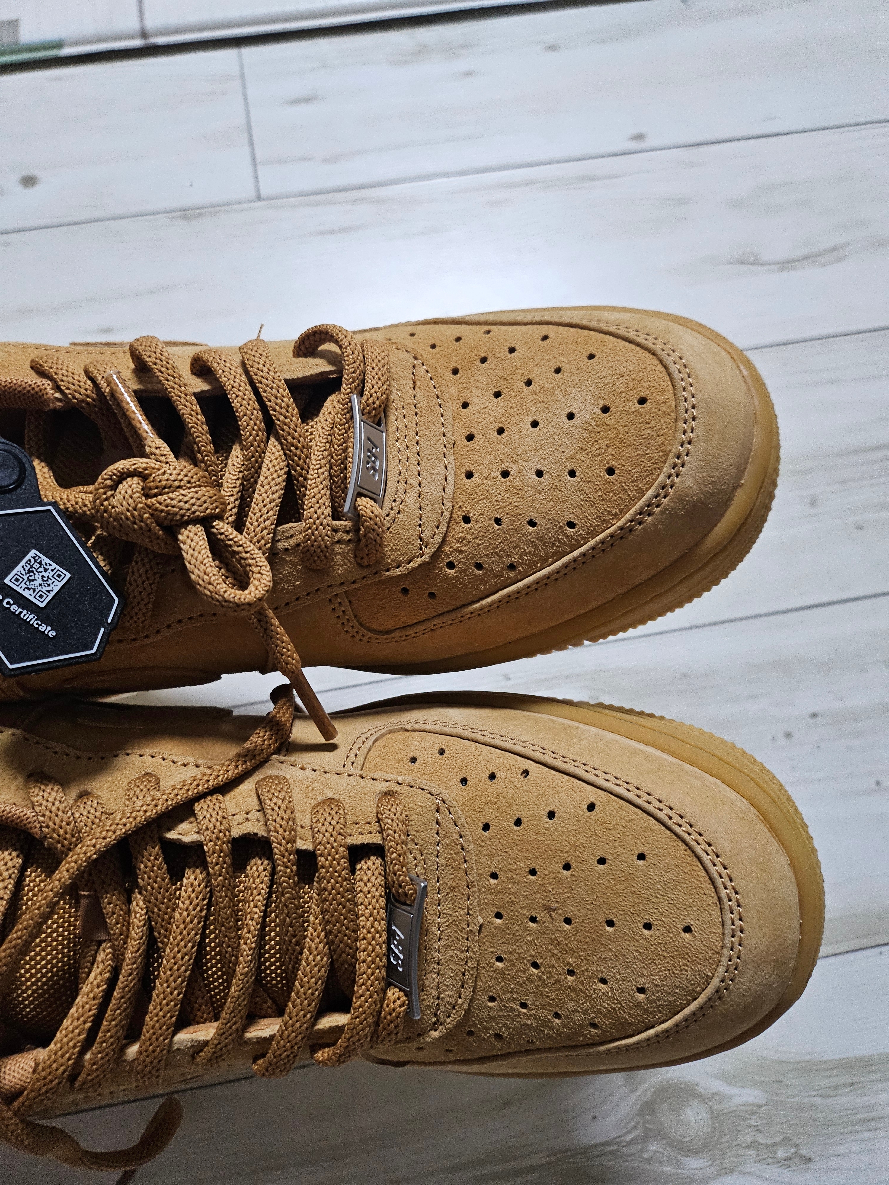 Nike SB Air Force 1 Low Flax and Black 착용 스타일 - 2