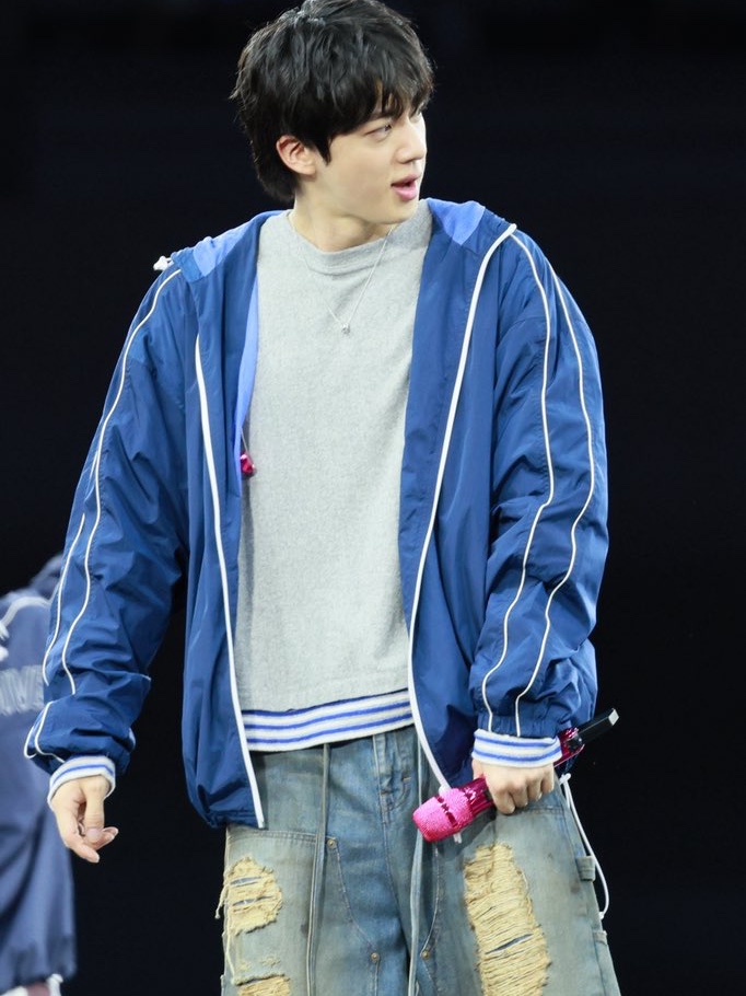 Nonnod Terry Layered T-shirts Grey, Nonnod Terry Layered T-shirts Brown 착용 스타일 - 2