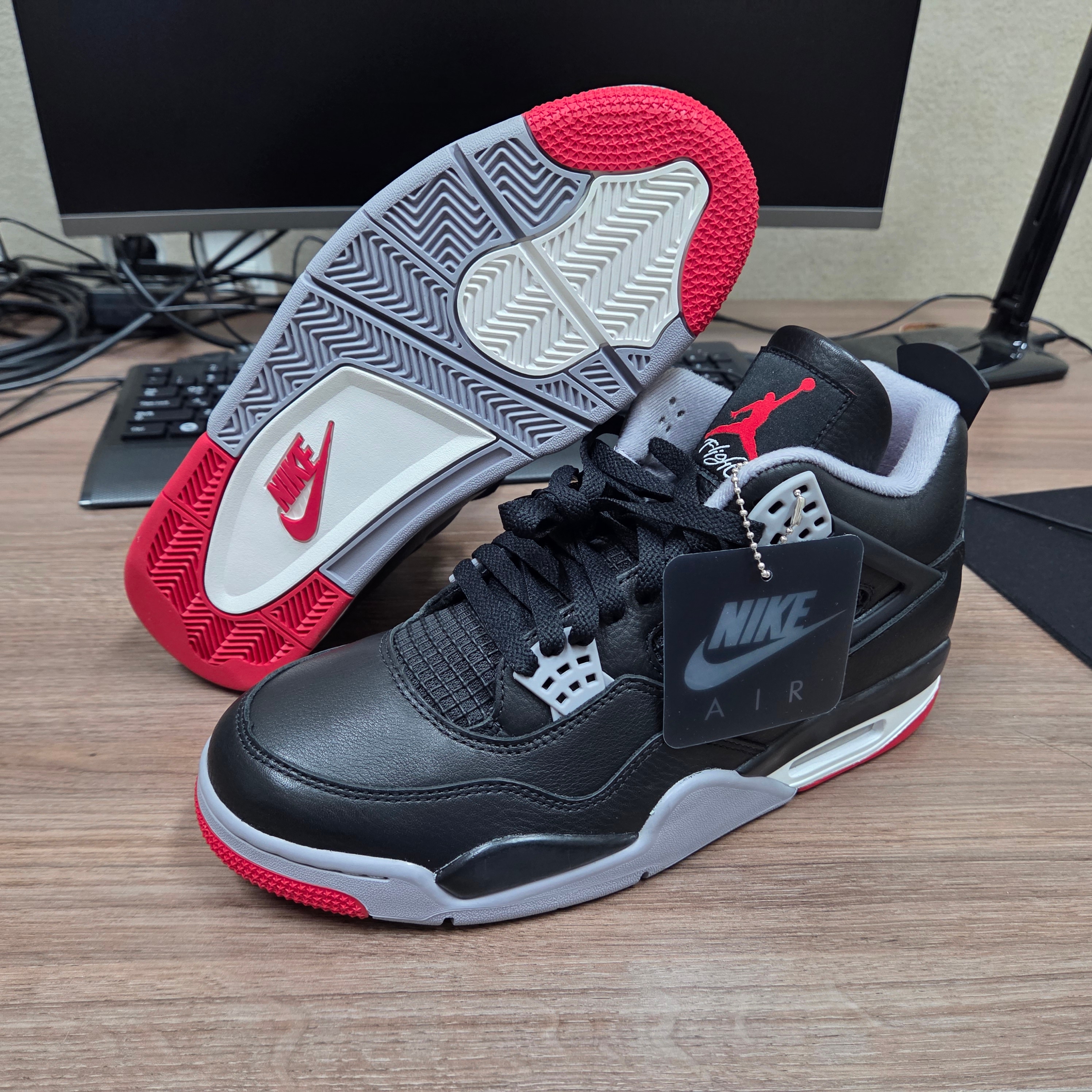 Jordan 4 Retro Bred Reimagined 착용 스타일 - 1