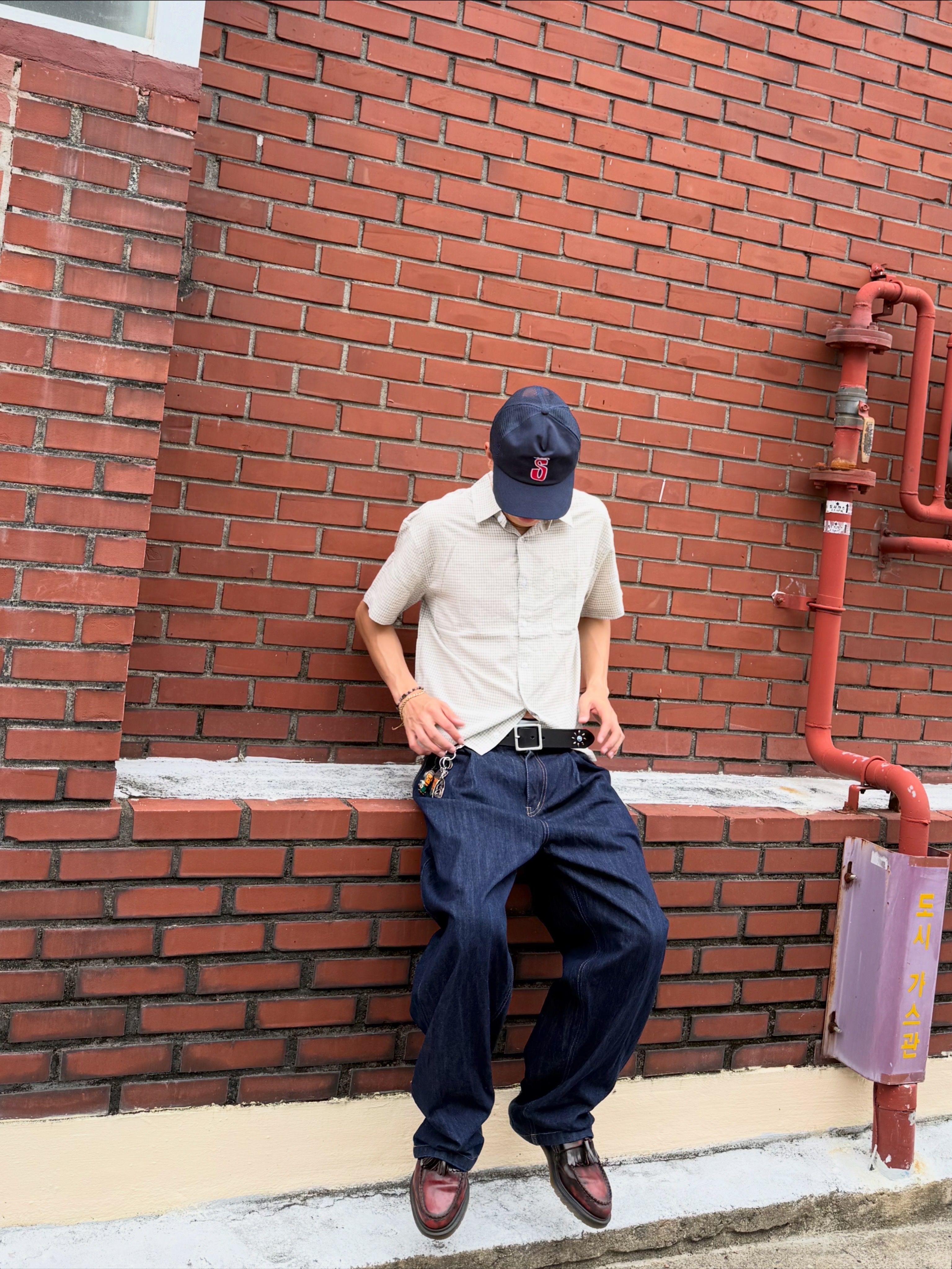 Dr. Martens Adrian Arcadia Leather Loafers Cherry Red, Stussy Trucker S Crown Snapback Navy 착용 스타일 - 6