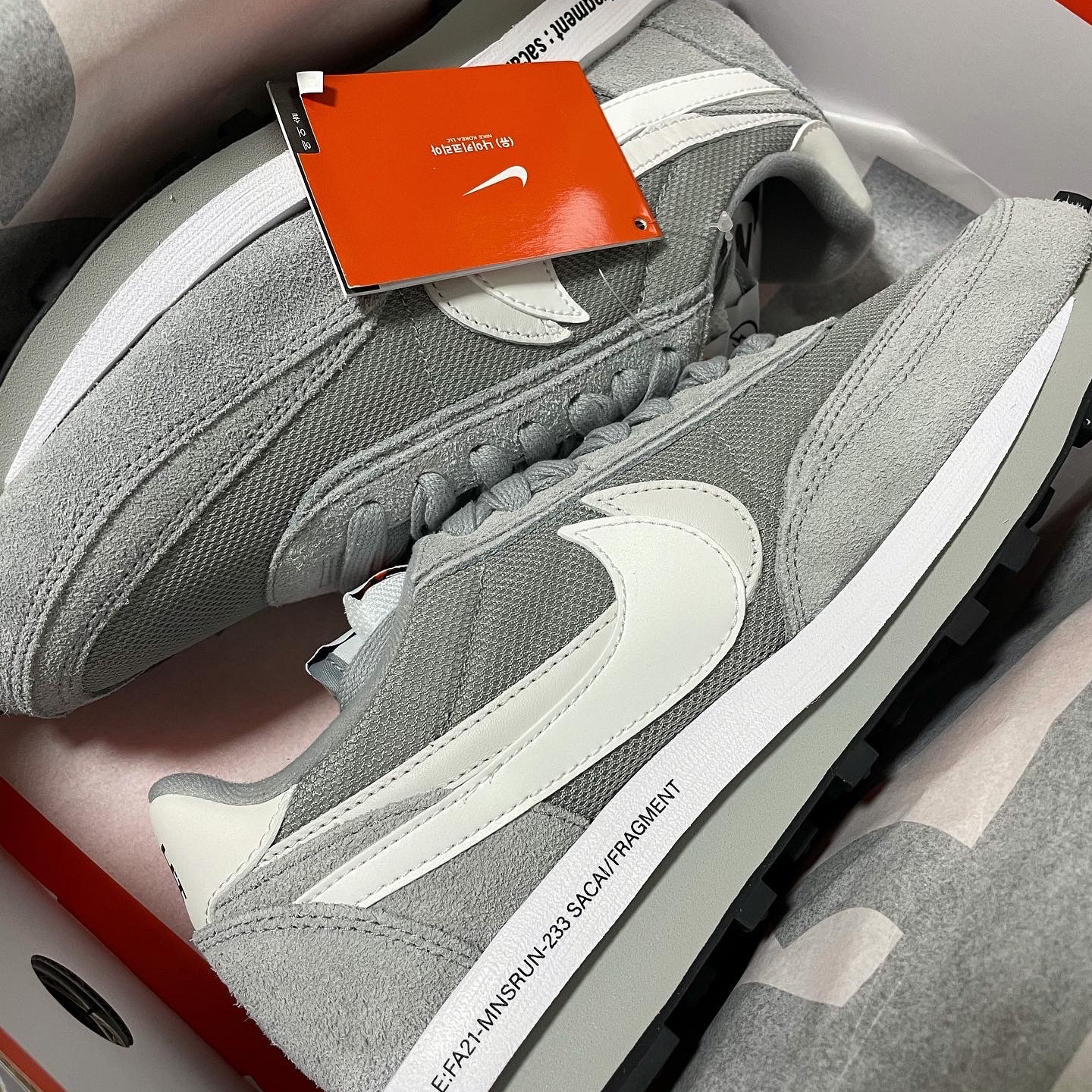Nike x Sacai x Fragment LDWaffle Light Smoke Grey 착용 스타일