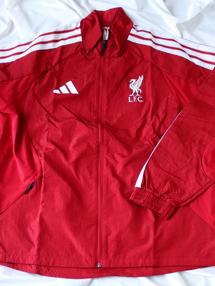 Adidas Liverpool FC Home Anthem Jacket Active Maroon - KR Sizing (Non Marking Ver.), Adidas Liverpool FC Home Anthem Jacket Active Maroon - US Sizing (Non Marking Ver.) 착용 스타일 - 2