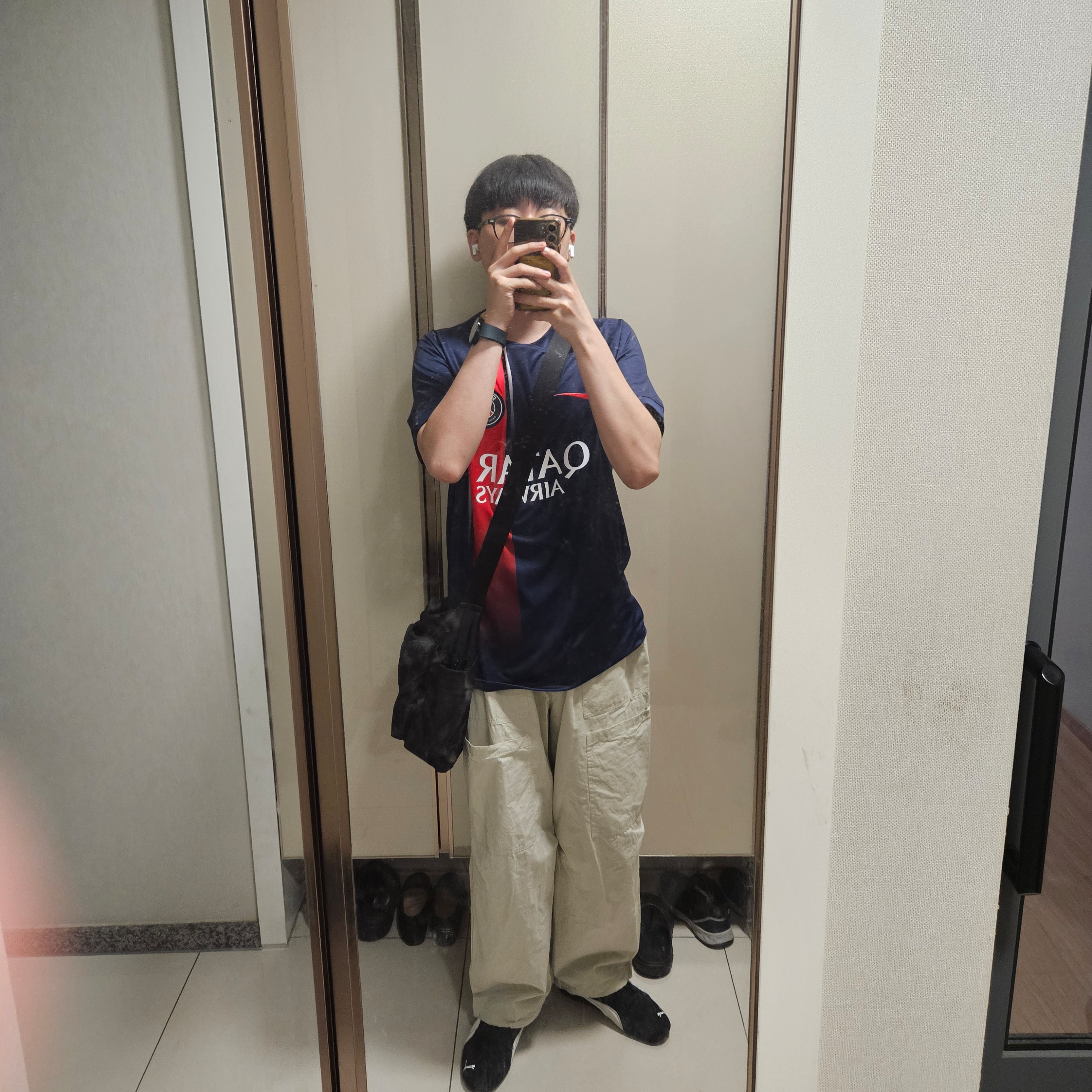 Nike Paris Saint-Germain 2023/24 Dri-Fit Stadium Home Jersey Midnight Navy (Non Marking Ver.) 착용 스타일