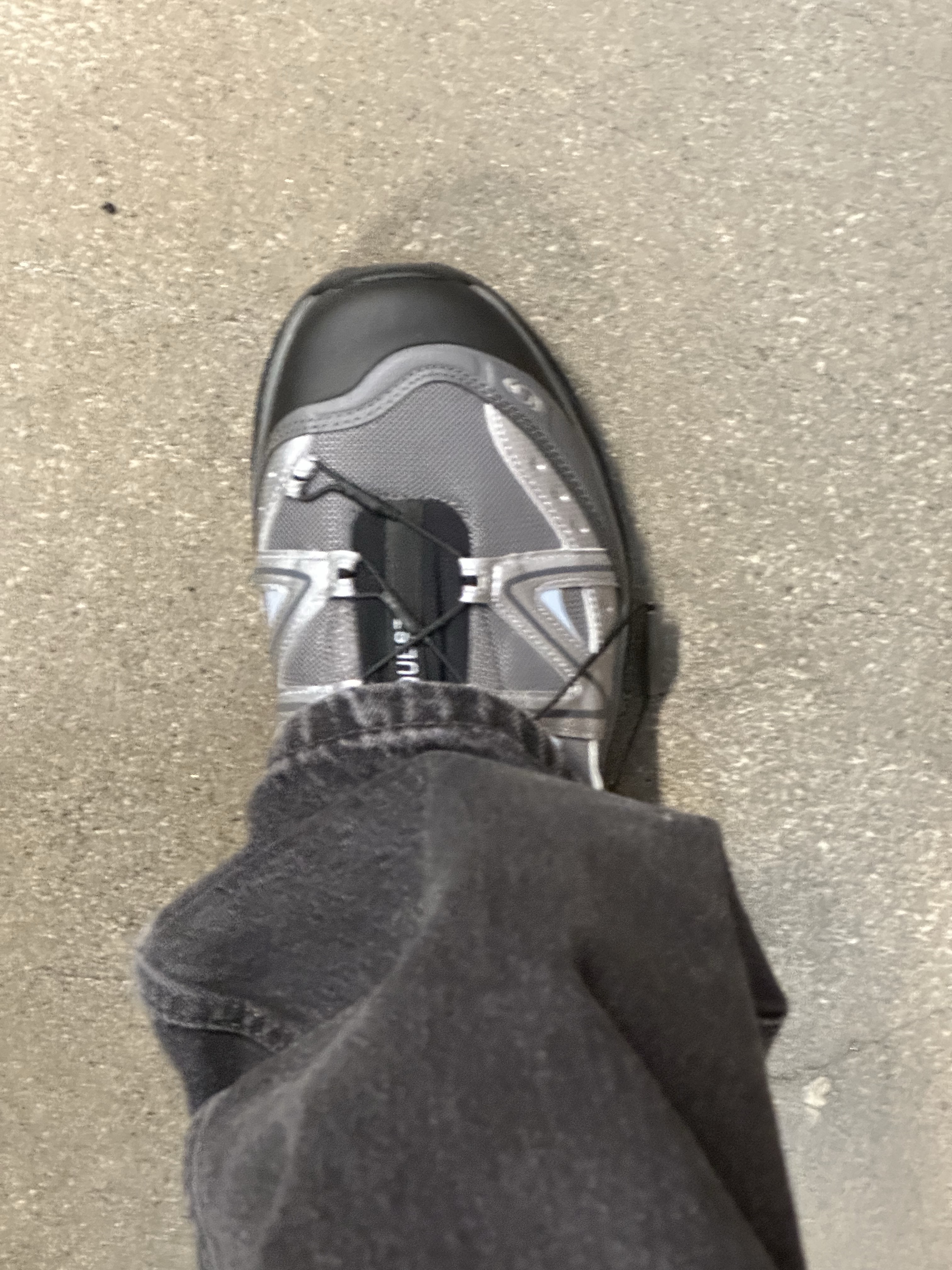 Salomon XT-Quest Black Silver 착용 스타일 - 2