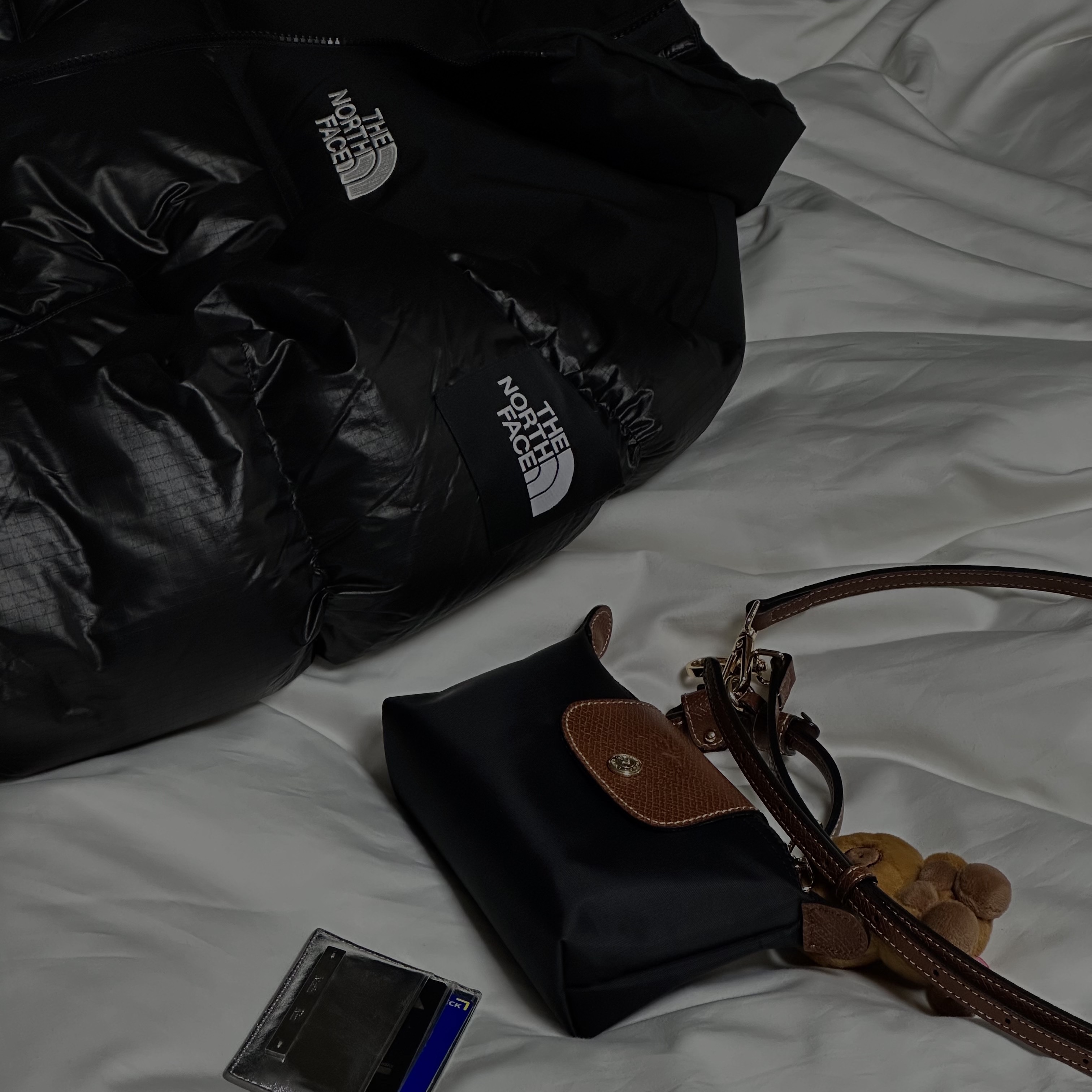 Longchamp Le Pliage Original Handle Pouch Black, Apple Watch Series SE 3rd 40mm GPS Midnight Aluminum Case with Sport Band S/M Midnight (Korean Ver.) 착용 스타일 - 2
